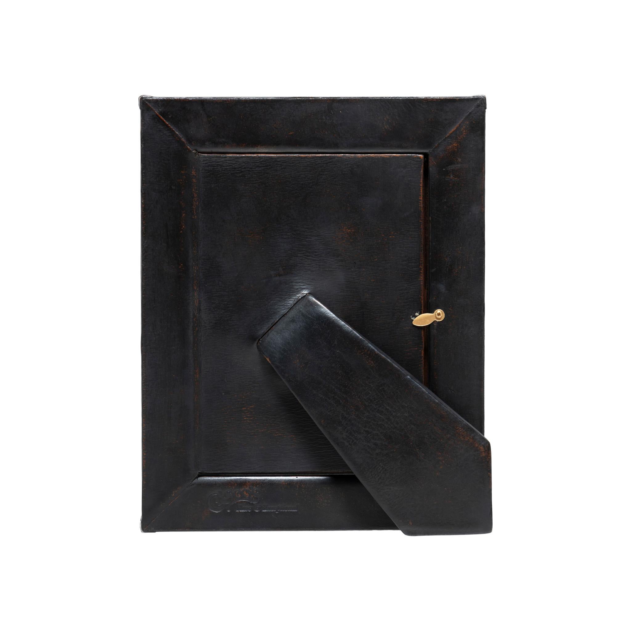 Contemporary 4x6 Medium Brown and Black Leather Tabletop Picture Frame - The Artisan For Sale