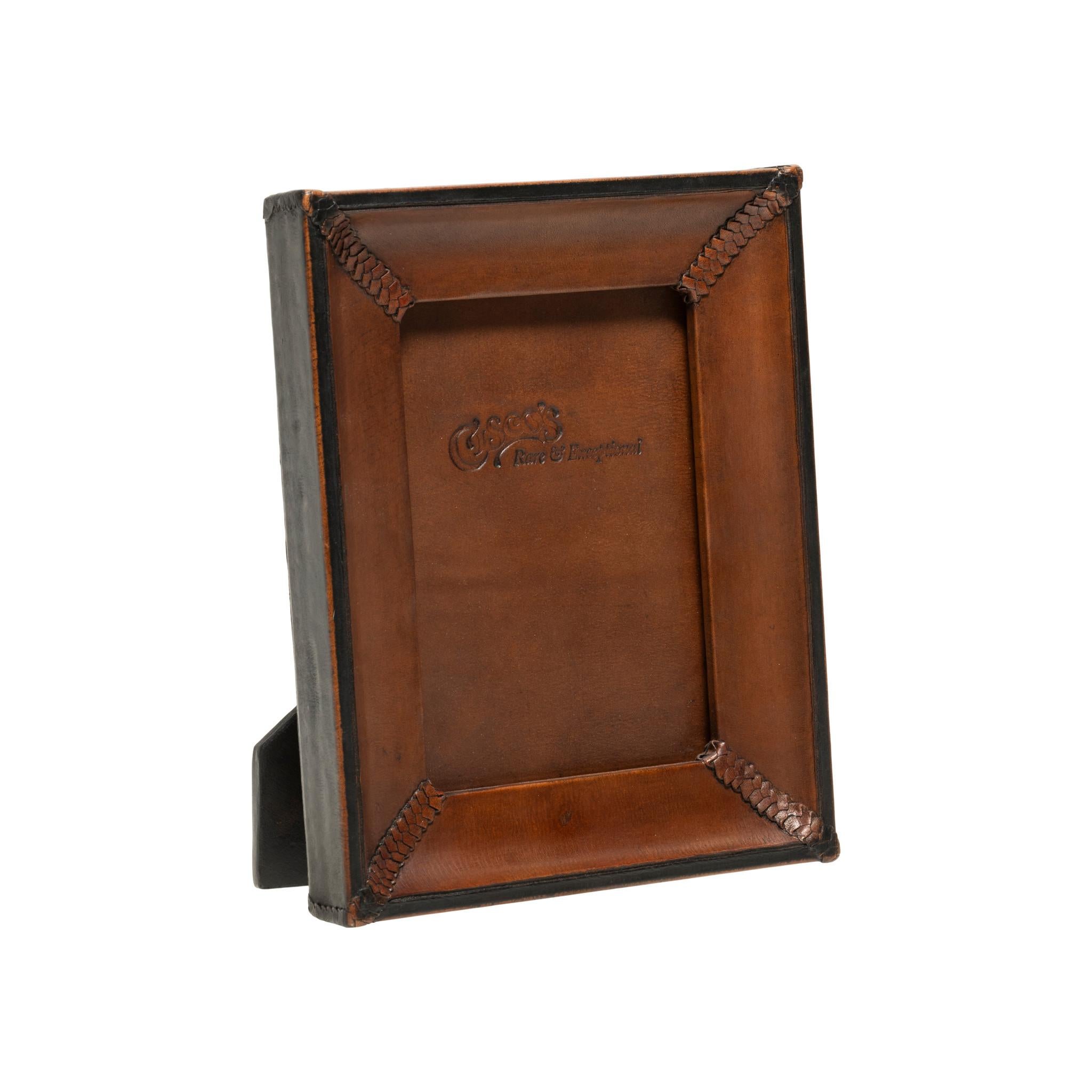 4x6 Medium Brown and Black Leather Tabletop Picture Frame - The Artisan For Sale 1