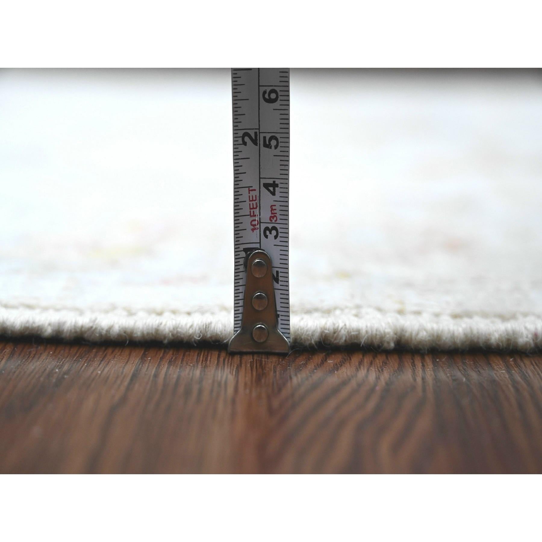 4'x6' Oyster White Afghan Angora Oushak Vines Design Handgeknüpfter Wollteppich (21. Jahrhundert und zeitgenössisch) im Angebot