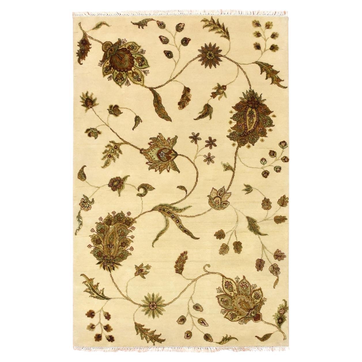 4
x6
Pergament Weiß Botanisches Design Halb Wolle und Halb Seide Orientteppich