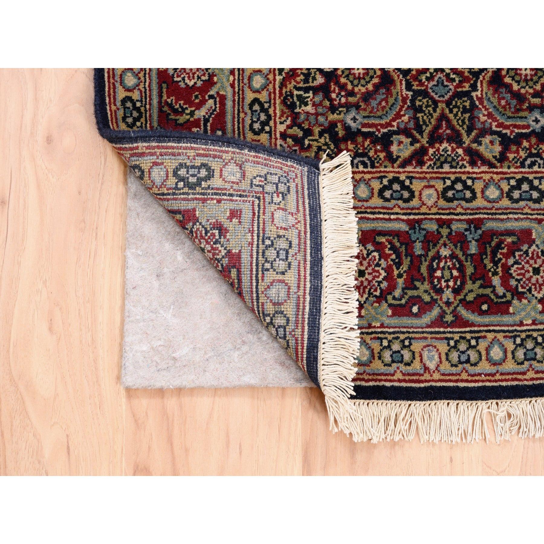 Medievale Tappeto Pitch Black New Zealand Wool All Over Herat Design/One Annodato a mano 4'x6' in vendita