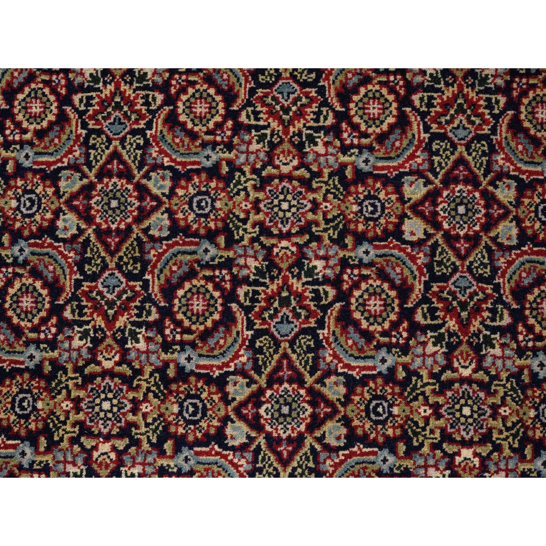 Tappeto Pitch Black New Zealand Wool All Over Herat Design/One Annodato a mano 4'x6' In condizioni Nuovo in vendita a Carlstadt, NJ
