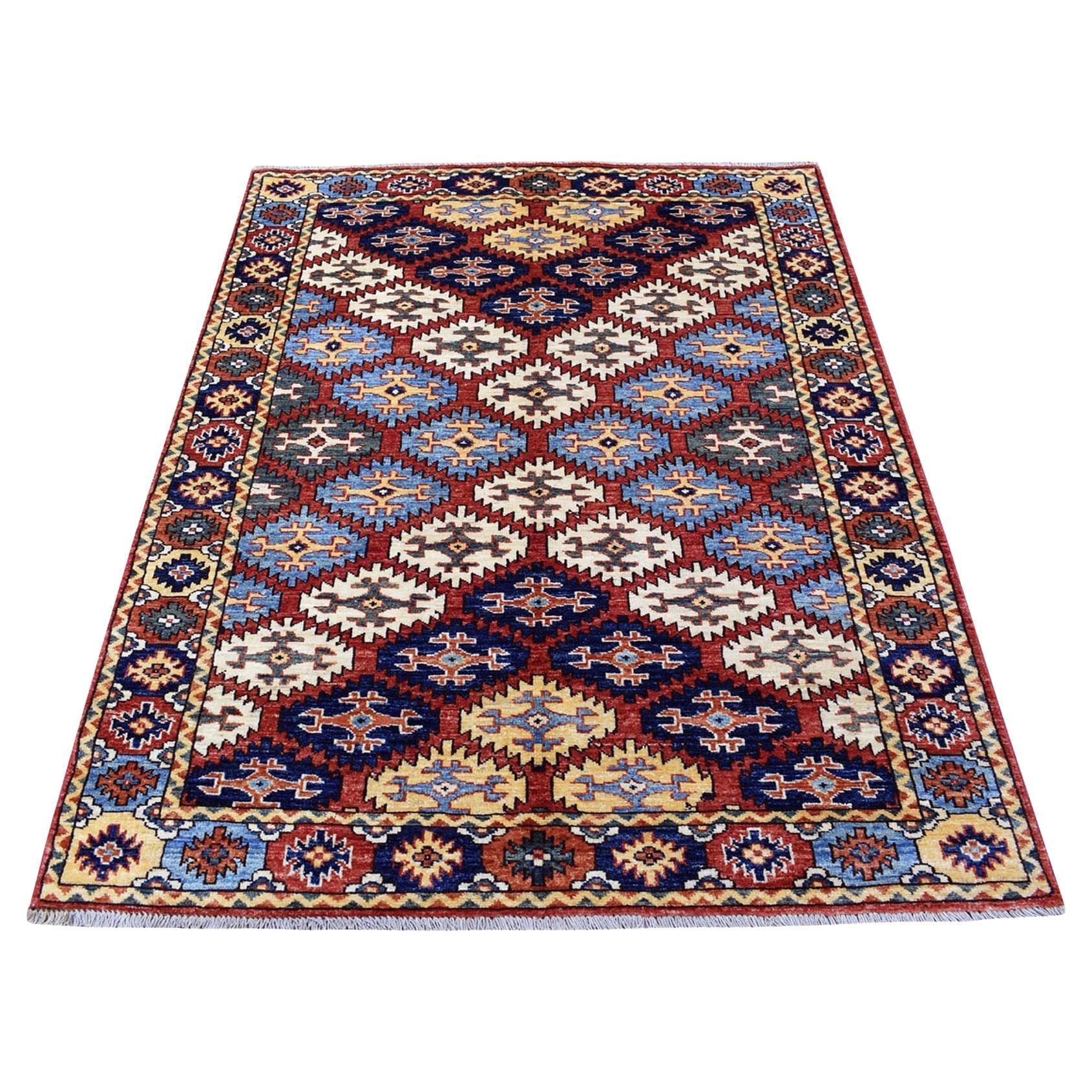 Tapis d
Orient Afghan Ersari Rouge à motifs répétitifs en laine noués à la main 4
x6
. en vente