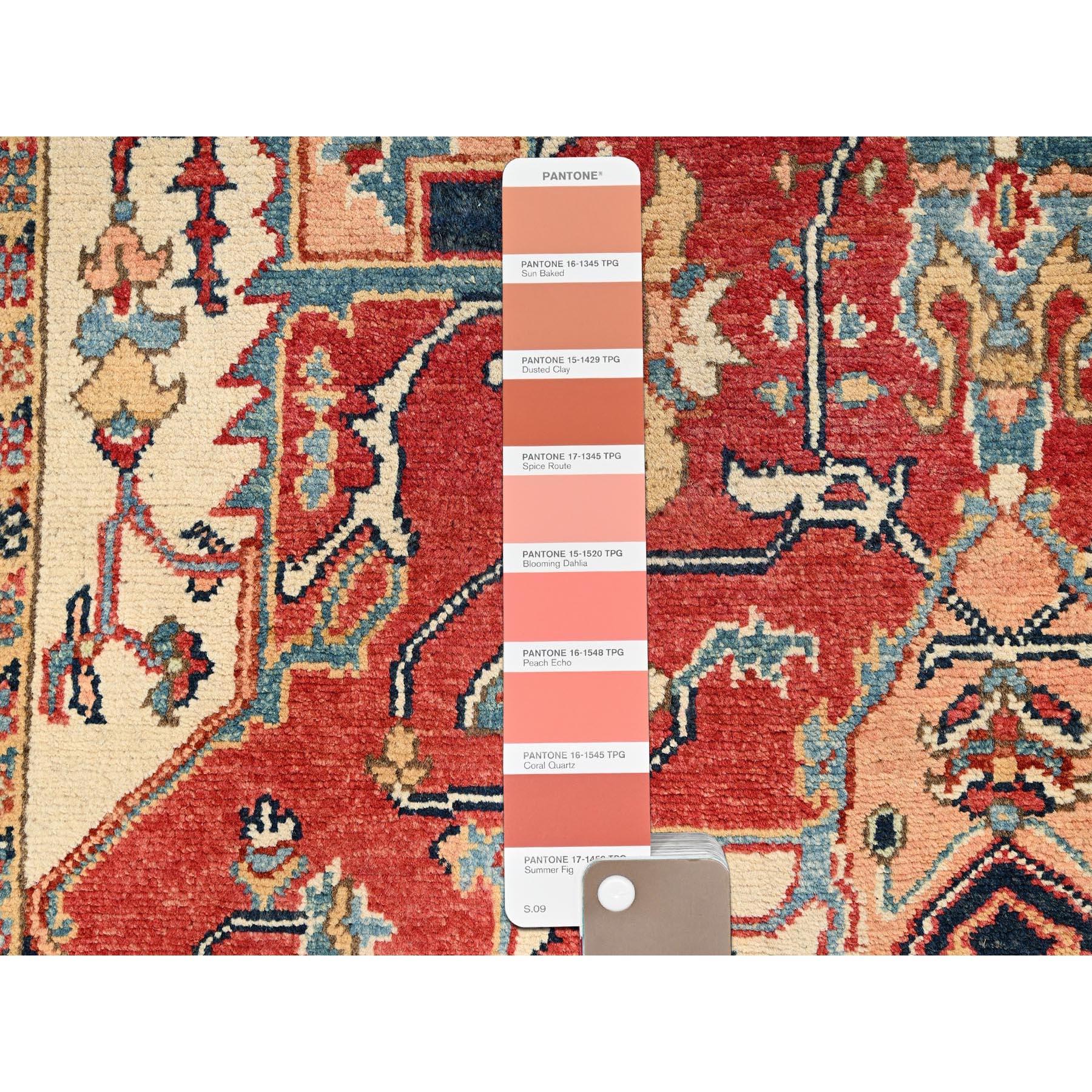 4'x6' Red Hand Knotted Afghan Peshawar with Serapi Heriz Design Wool Rug Anudado a mano en venta