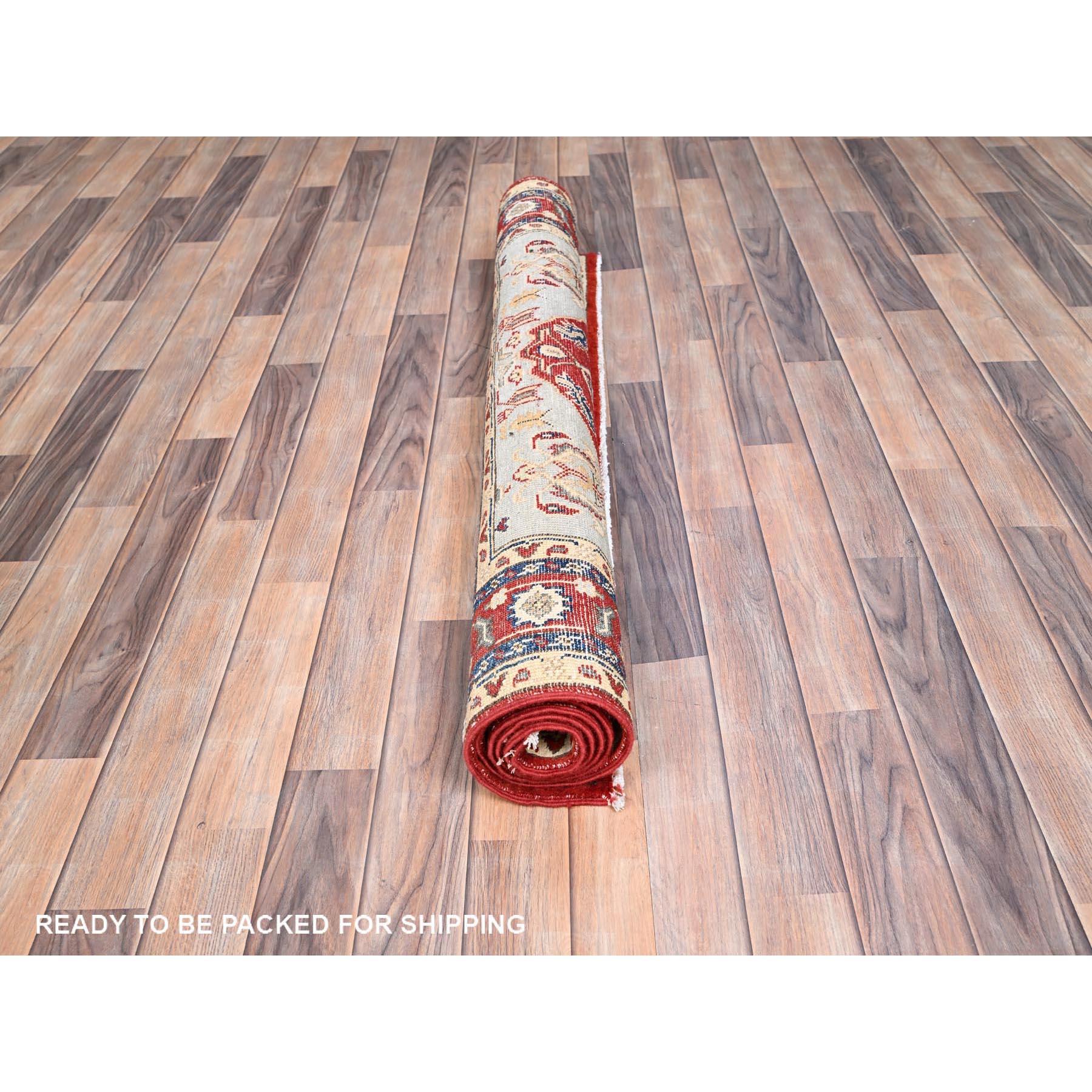 Hand-Knotted 4'x6' Red Serapi Heriz Design Soft Wool Hand Knotted Oriental Rug For Sale