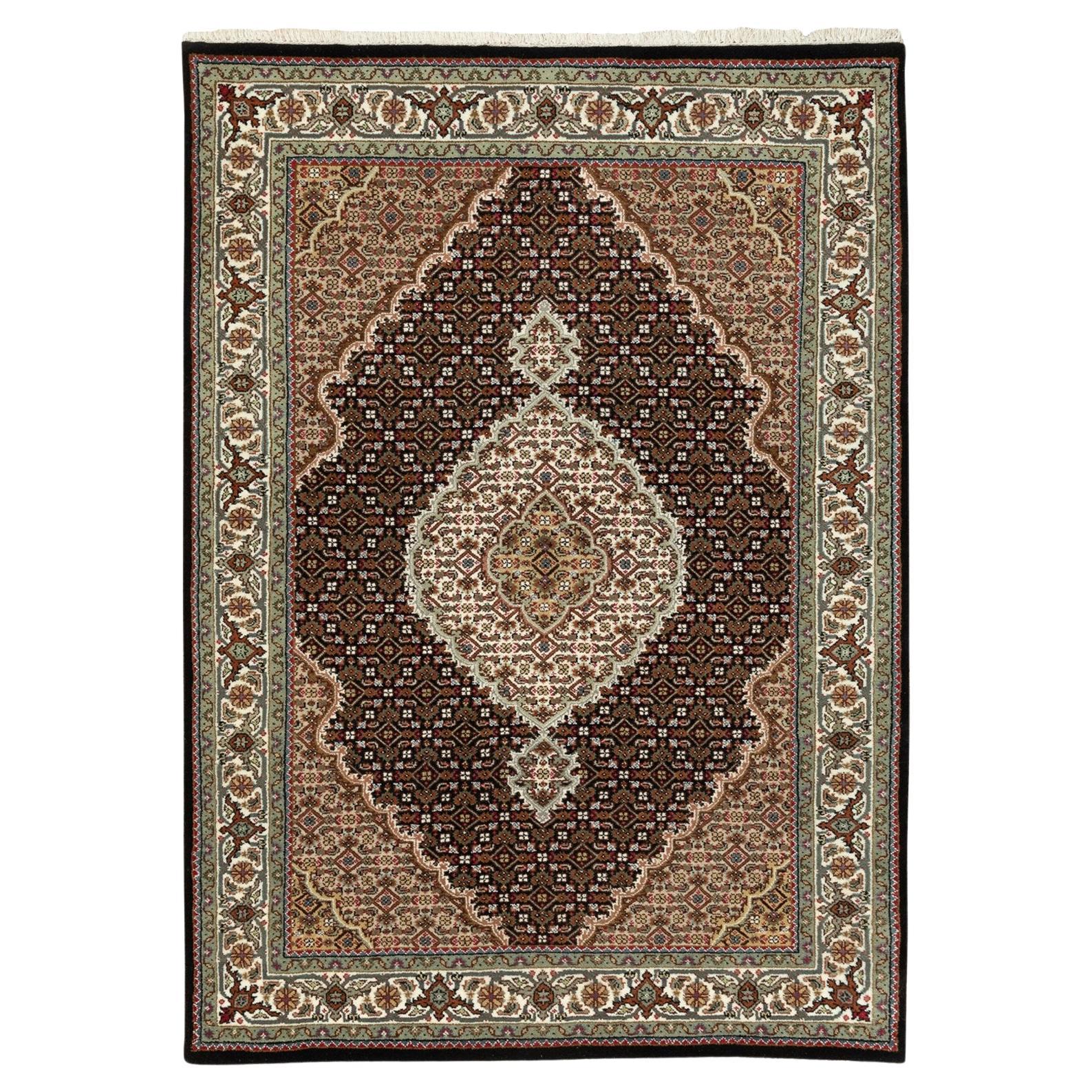 4
x6
Rich Black, Tabriz Mahi, 250 KPSI Wolle, Handgeknüpft, Teppich