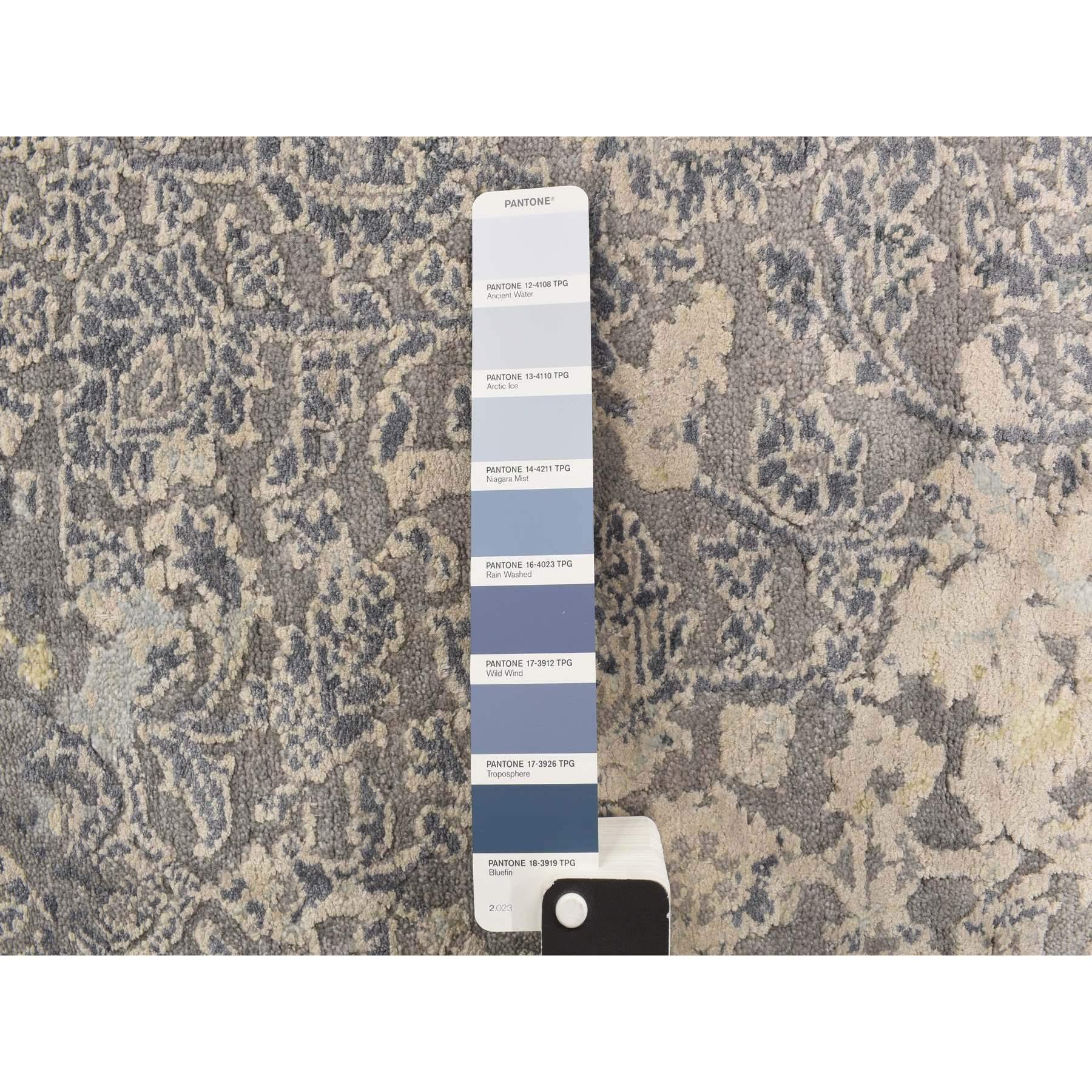 Indien 4'x6' Bleu Spruce Pure Soie Broken And Erased Tapis Oriental Persian Design en vente