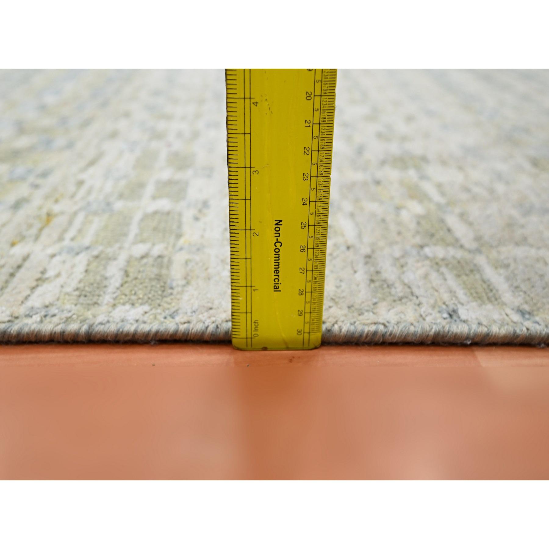 Alfombra anudada a mano de lana y seda pura de color marrón tostado de 4'x6' inspirada en la época de mediados del siglo XX Indio en venta