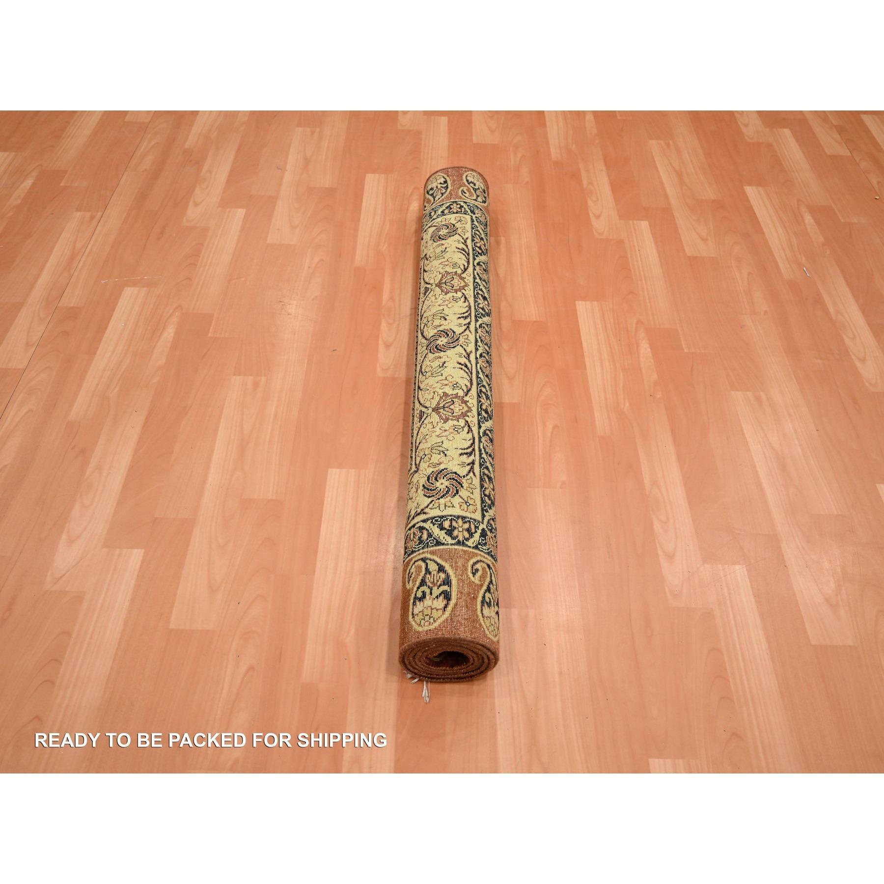4'x6' Weinroter handgeknüpfter Teppich aus reiner Seide und Täbris Haji Jalili mit Paisley-Design (Handgeknüpft) im Angebot