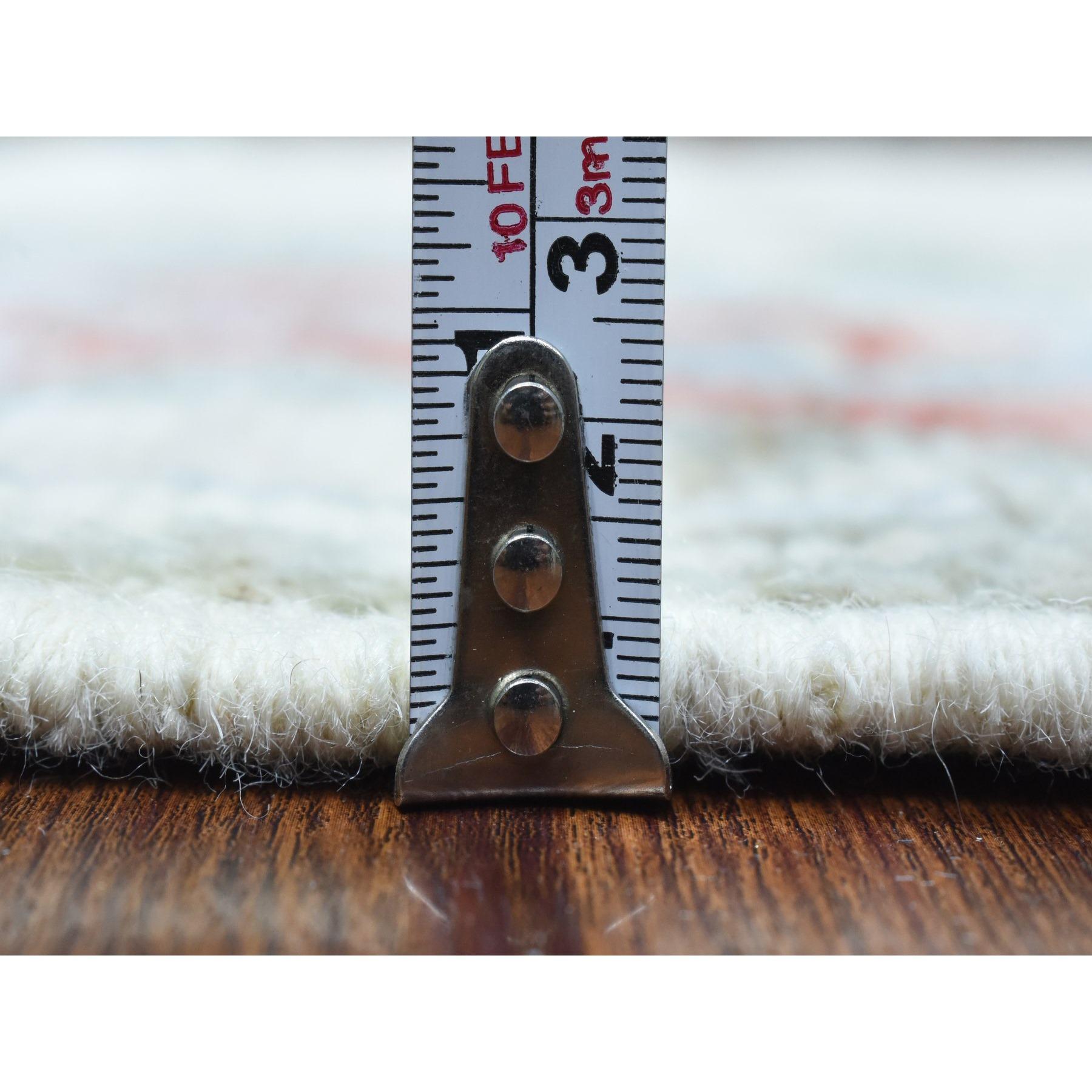 Noué à la main 4'x6'1