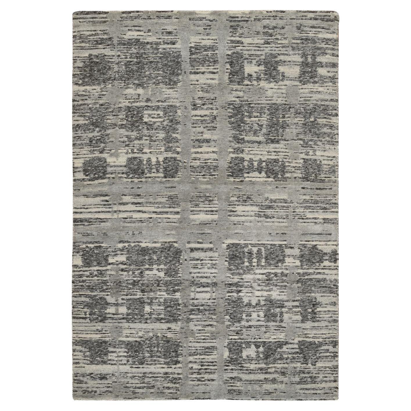4'x6'1" Light Gray Modern Design Natural Wool Hand Knotted Oriental Rug For Sale