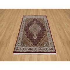 4'x6'2" Red Tabriz Mahi with Fish Medallion Design Hand Knotted Wool Rug