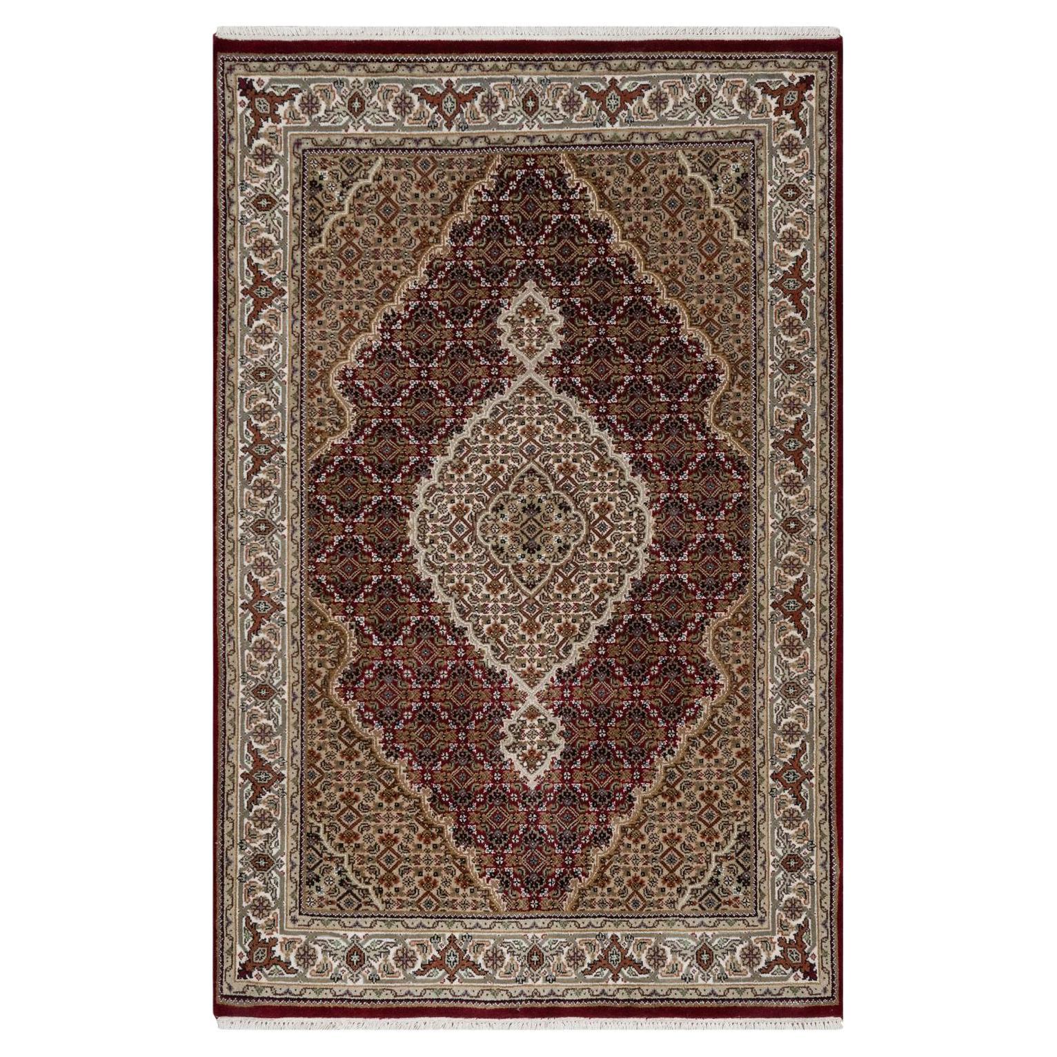 Tappeto in lana annodato a mano 4'x6'2" Red Tabriz Mahi with Fish Medallion Designs