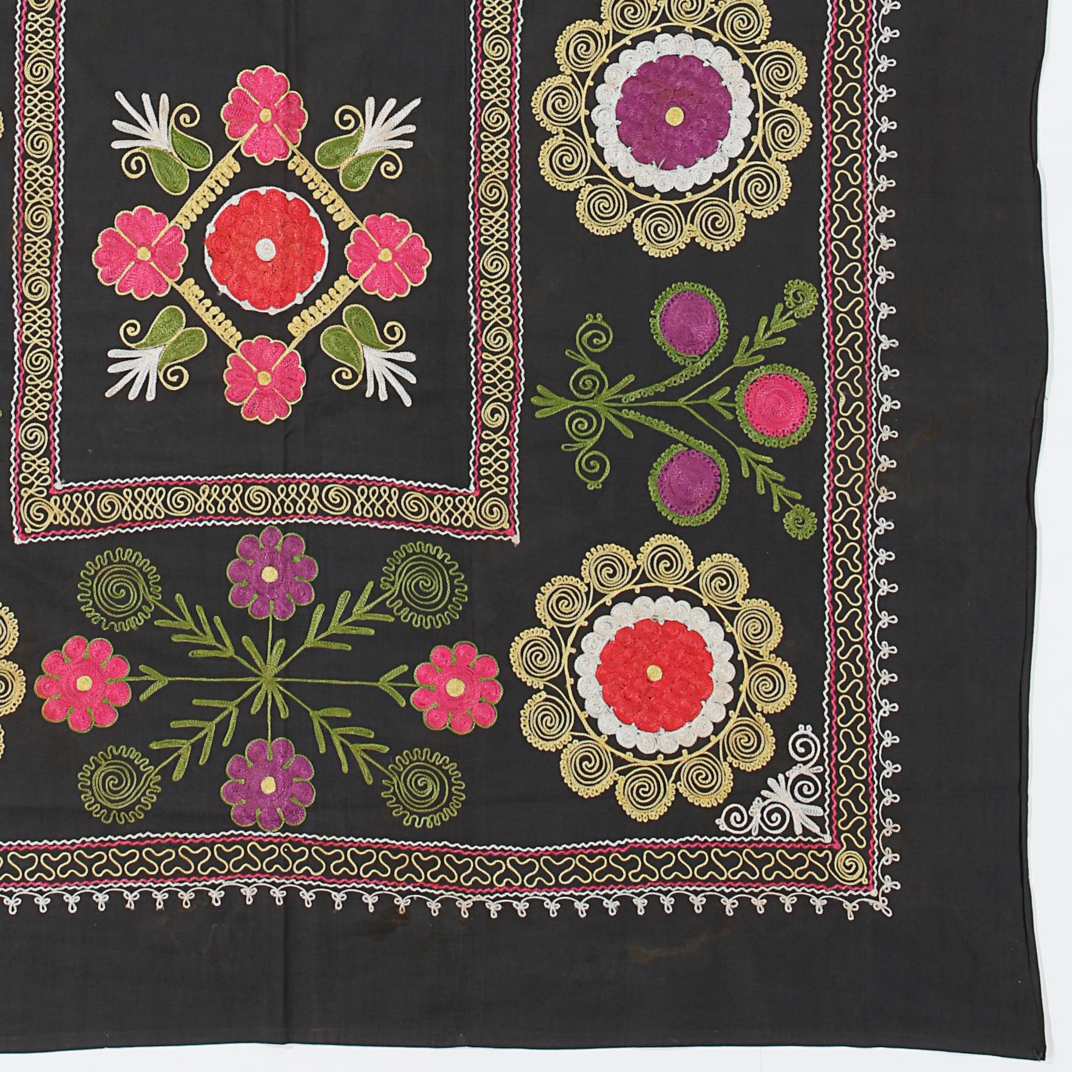Embroidered 4x6.3 Ft Uzbek Silk Embroidery Wall Hanging, Vintage Suzani Bed Cover in Black For Sale