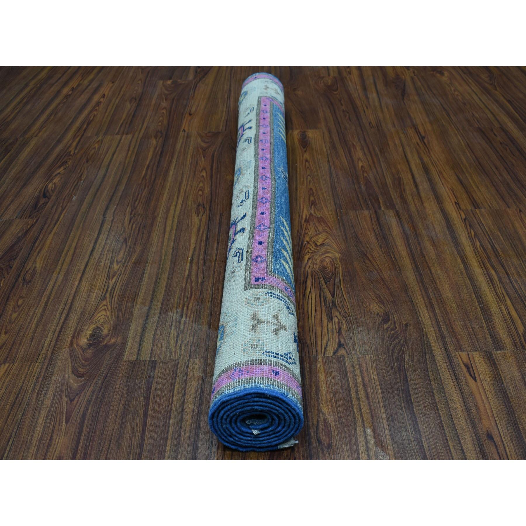 Hand-Knotted 4'x6'4