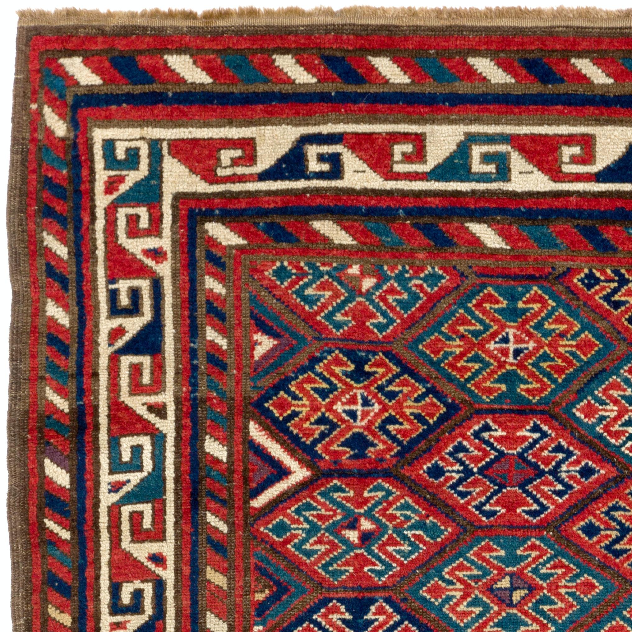 4'x6'5'' Antiker kaukasischer Karabagh-Kazak-Teppich, um 1880 (Kasachisch) im Angebot