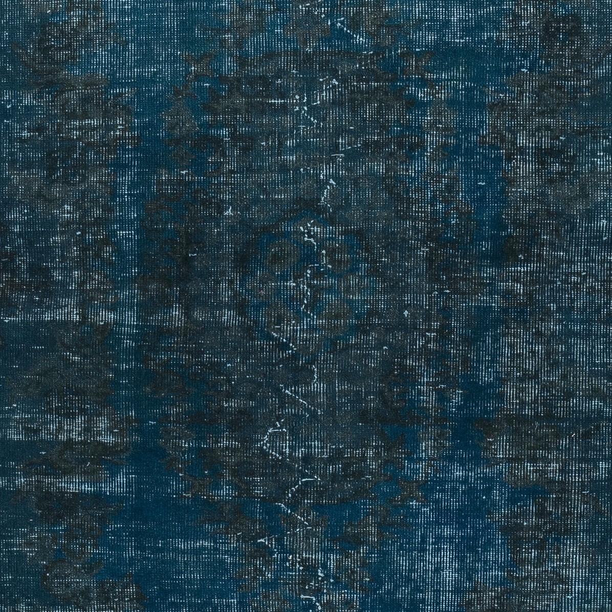 4x6.5 Ft Contemporary Area Rug in dunkelblauer Farbe, handgeknüpft in der Türkei (Handgeknüpft) im Angebot