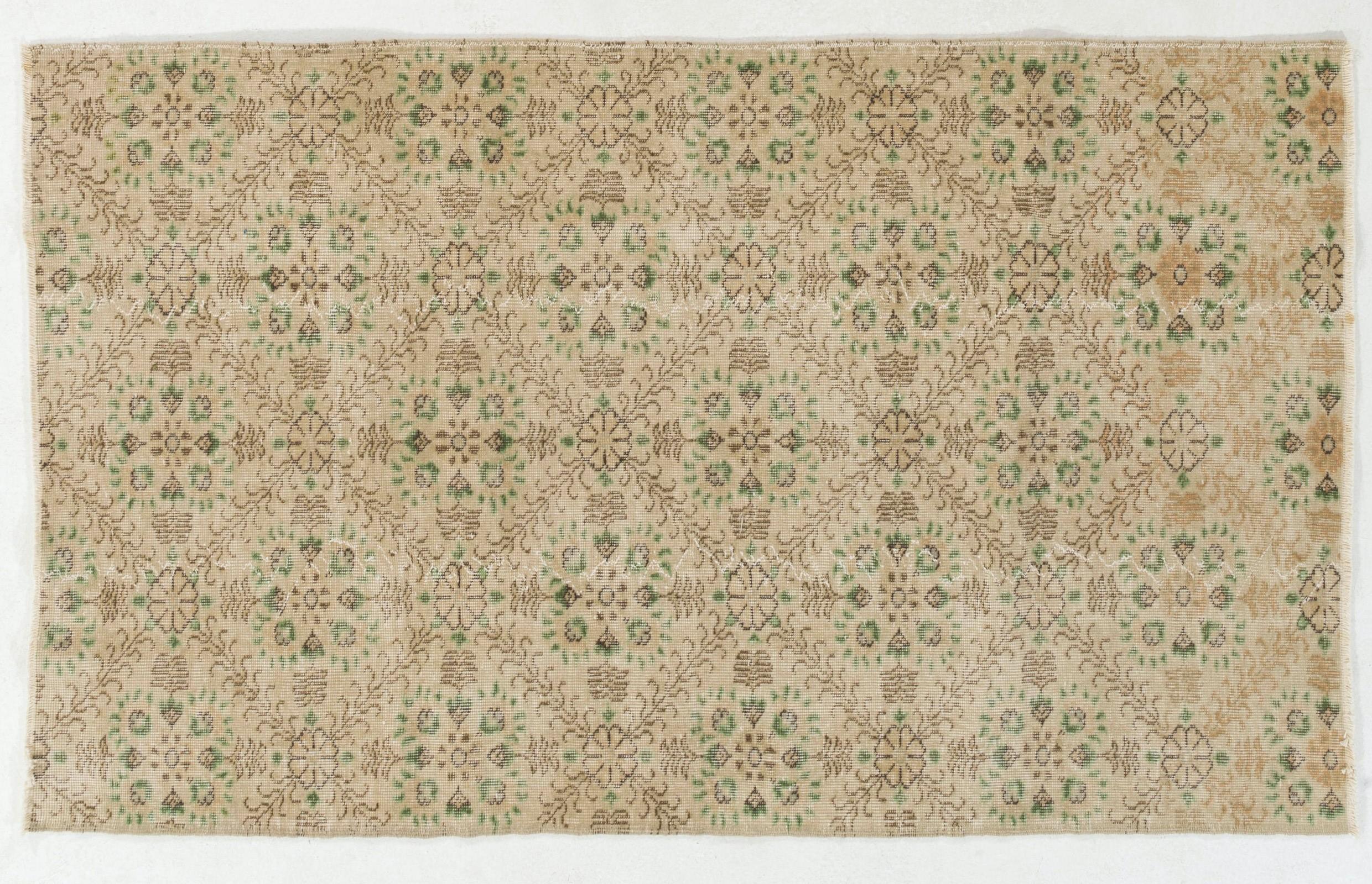 4x6.6 ft Vintage Hand-knotted Turkish Floral Wool Rug in Soft Pastel Tones In Good Condition For Sale In Philadelphia, PA