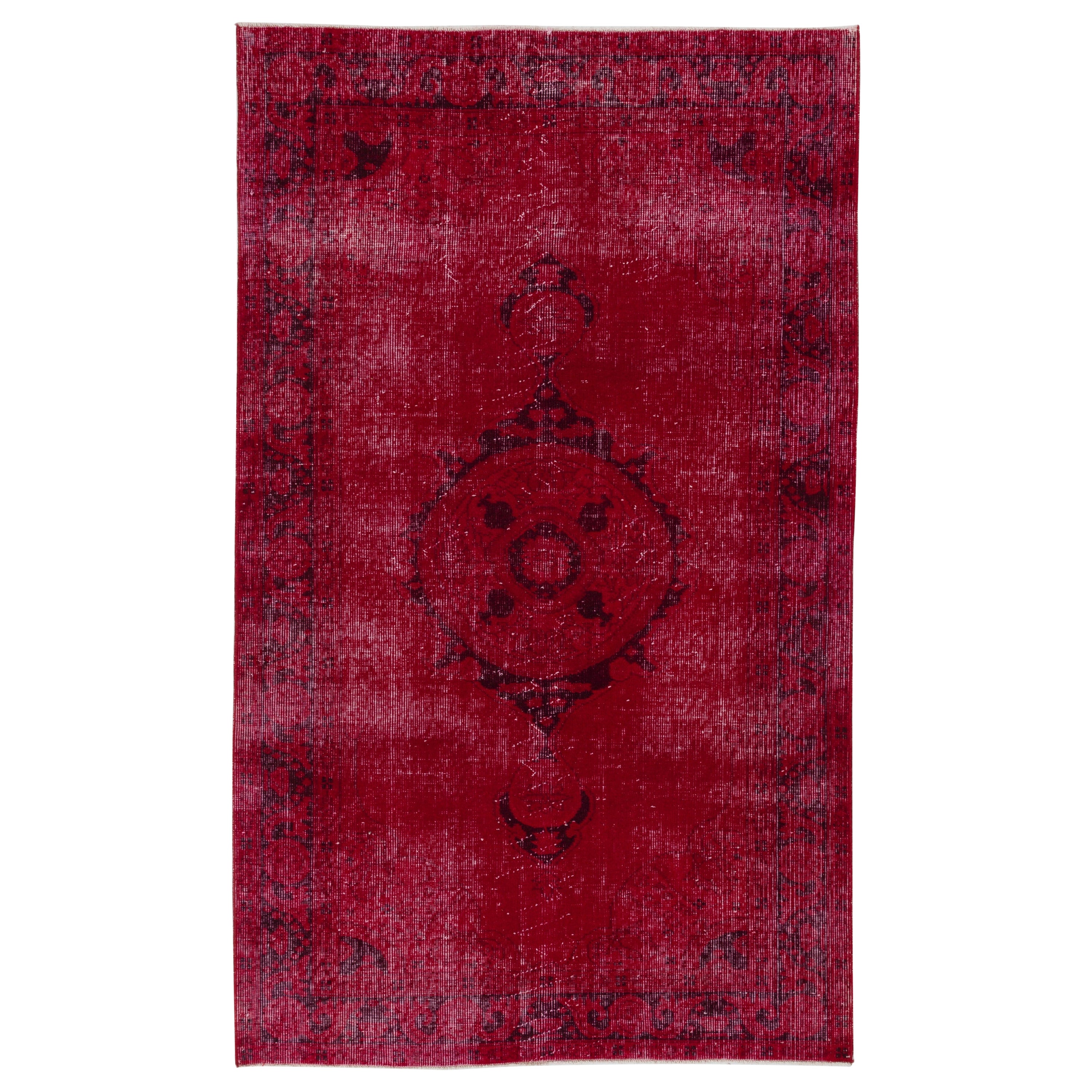 4x6.6 ft Vintage Handgefertigter orientalischer Teppich in Rot. Ideal für zeitgenössische Innenräume im Angebot