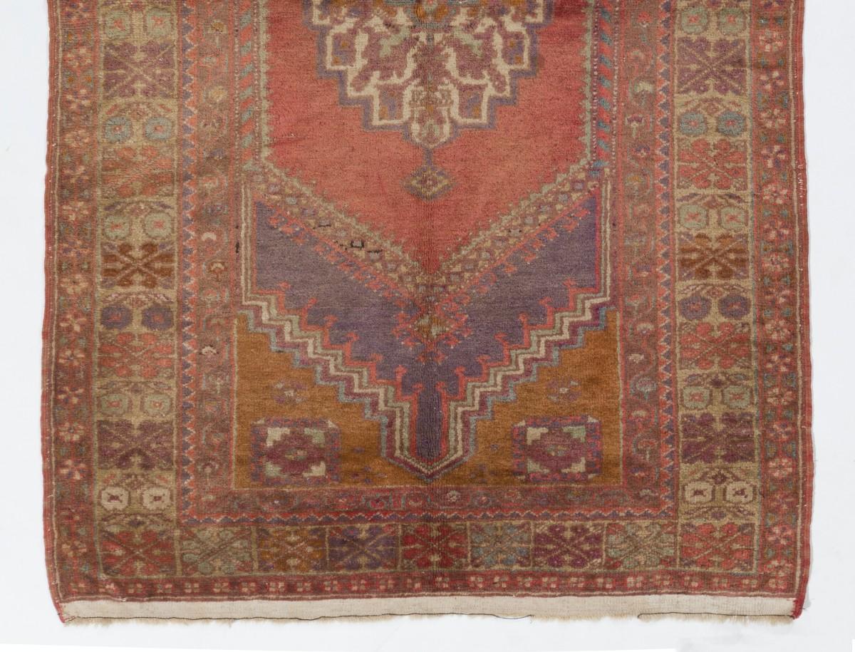 Turkish 4x6.6 Ft Vintage Rug for Country Homes, Rustic, Tribal and Traditional Interiors For Sale