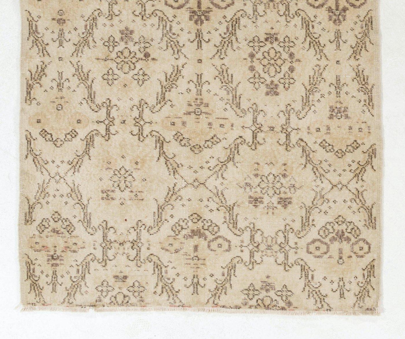 Oushak 4 x 6.7 ft Hand-Knotted Vintage Floral Design Anatolian Accent Rug in Beige For Sale