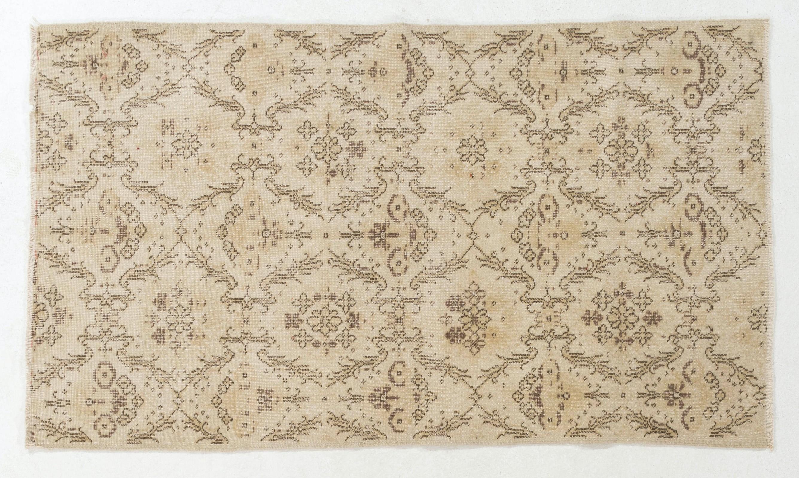 Hand-Woven 4 x 6.7 ft Hand-Knotted Vintage Floral Design Anatolian Accent Rug in Beige For Sale