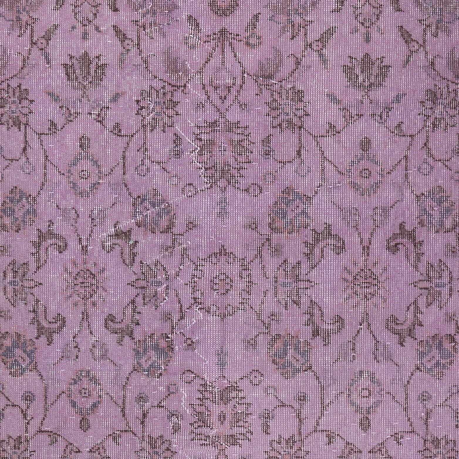 4x6.7 Ft Lila Farbe Dekorativer handgefertigter türkischer Bodenteppich mit Blumenmuster (Handgeknüpft) im Angebot