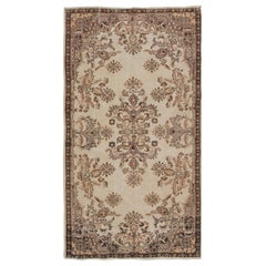 4x6.8 ft Handgefertigter Türkischer Teppich im Blumengarten-Design der 1960er Jahre in Beige & Brown Farben