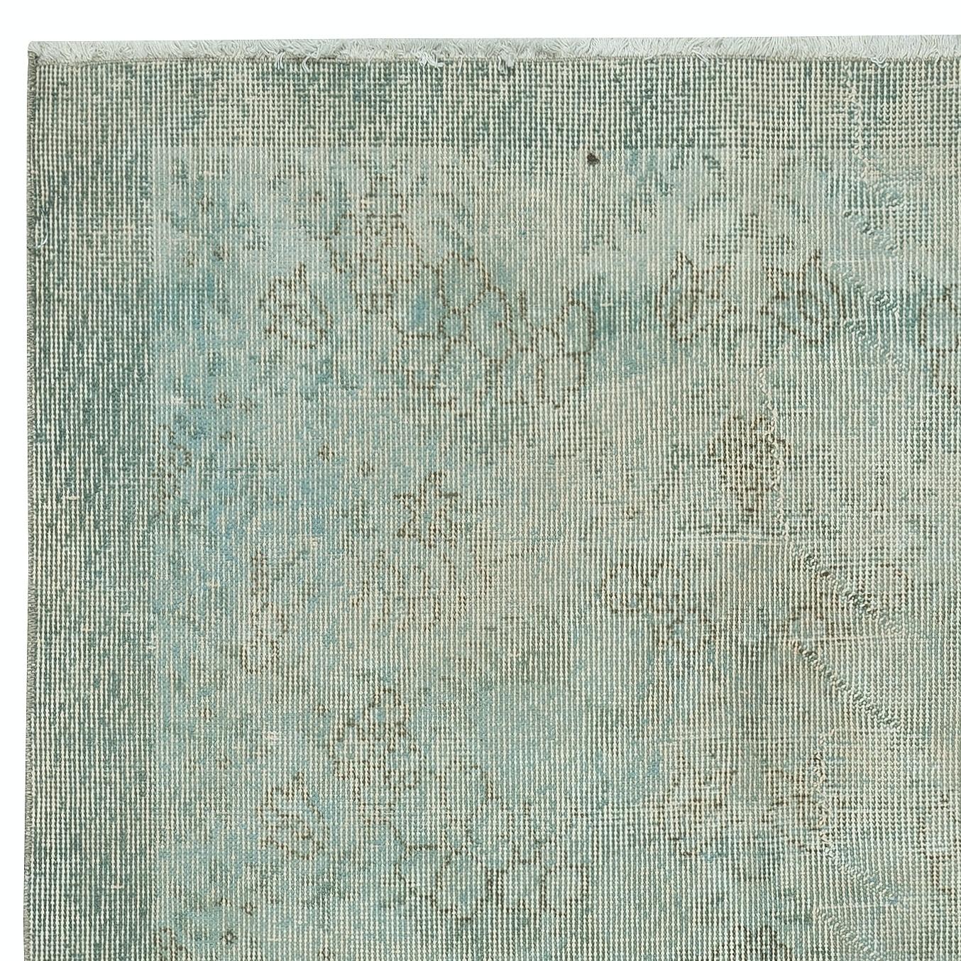 4x6,8 Ft Moderner Teppich in Hellblau, handgewebt und handgeknüpft in der Türkei (Handgeknüpft) im Angebot