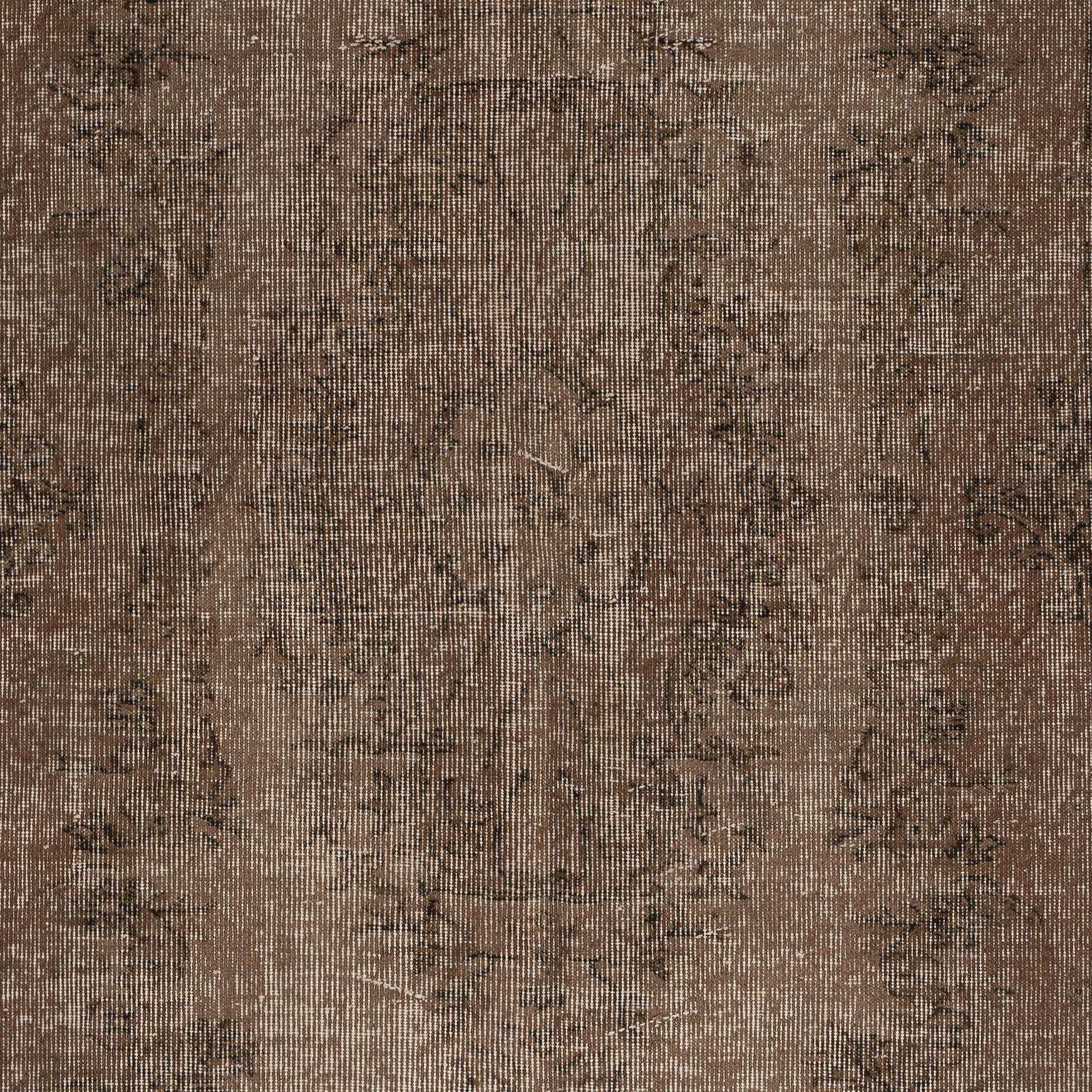 4x6.8 Ft Vintage Brauner Wollteppich. Handgefertigter türkischer Teppich für A-Spaces (Türkisch) im Angebot