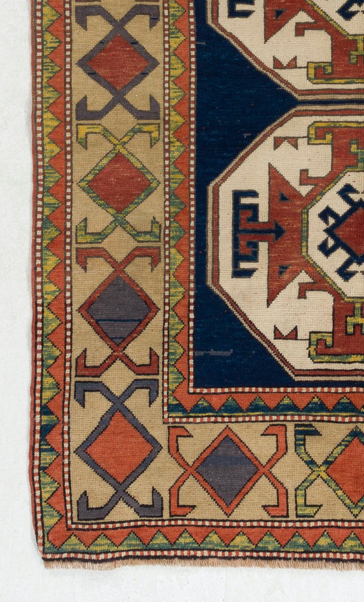 Turc Tapis caucasien vintage Kazak 4x6,7 Ft, tapis de laine noué à la main, revêtement de sol en vente