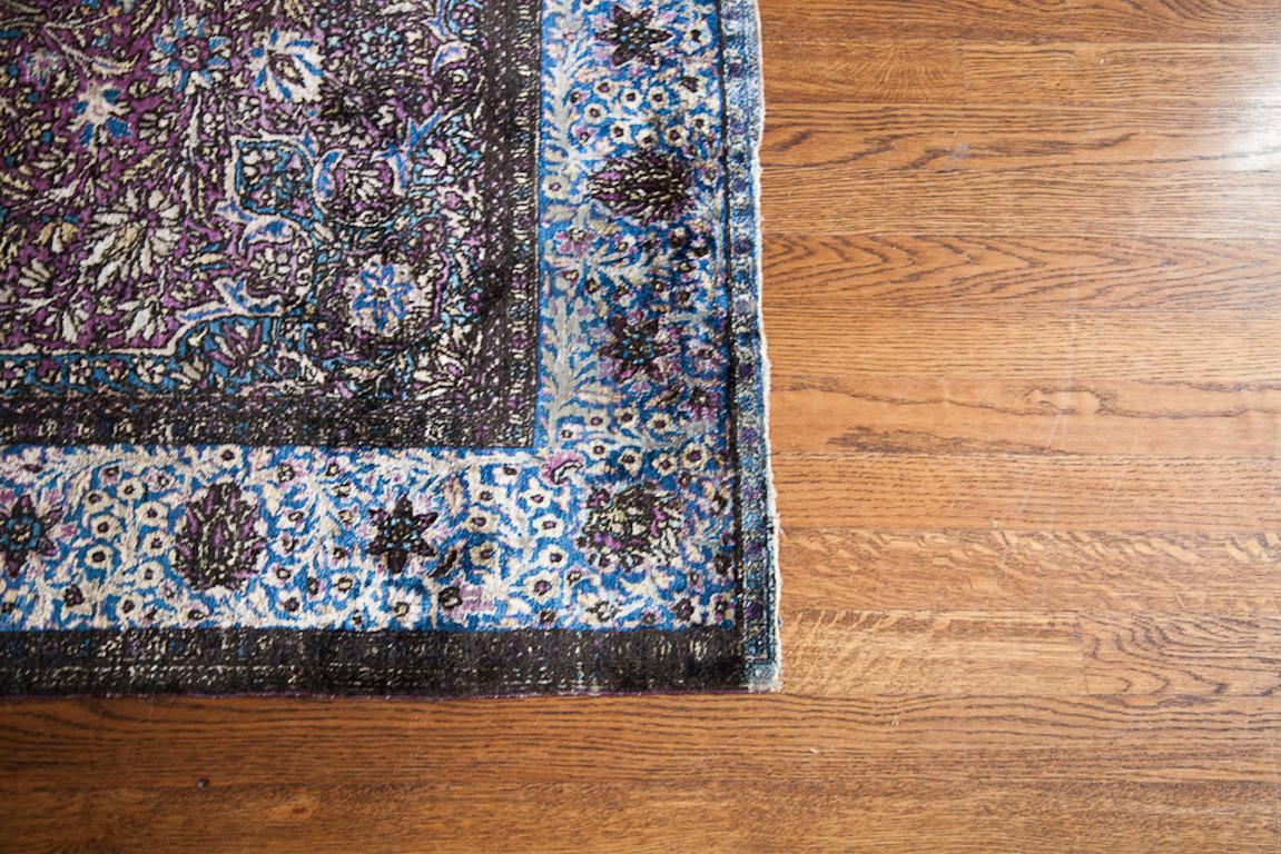 Antique Silk Kashan Rug In Good Condition For Sale In Katonah, NY