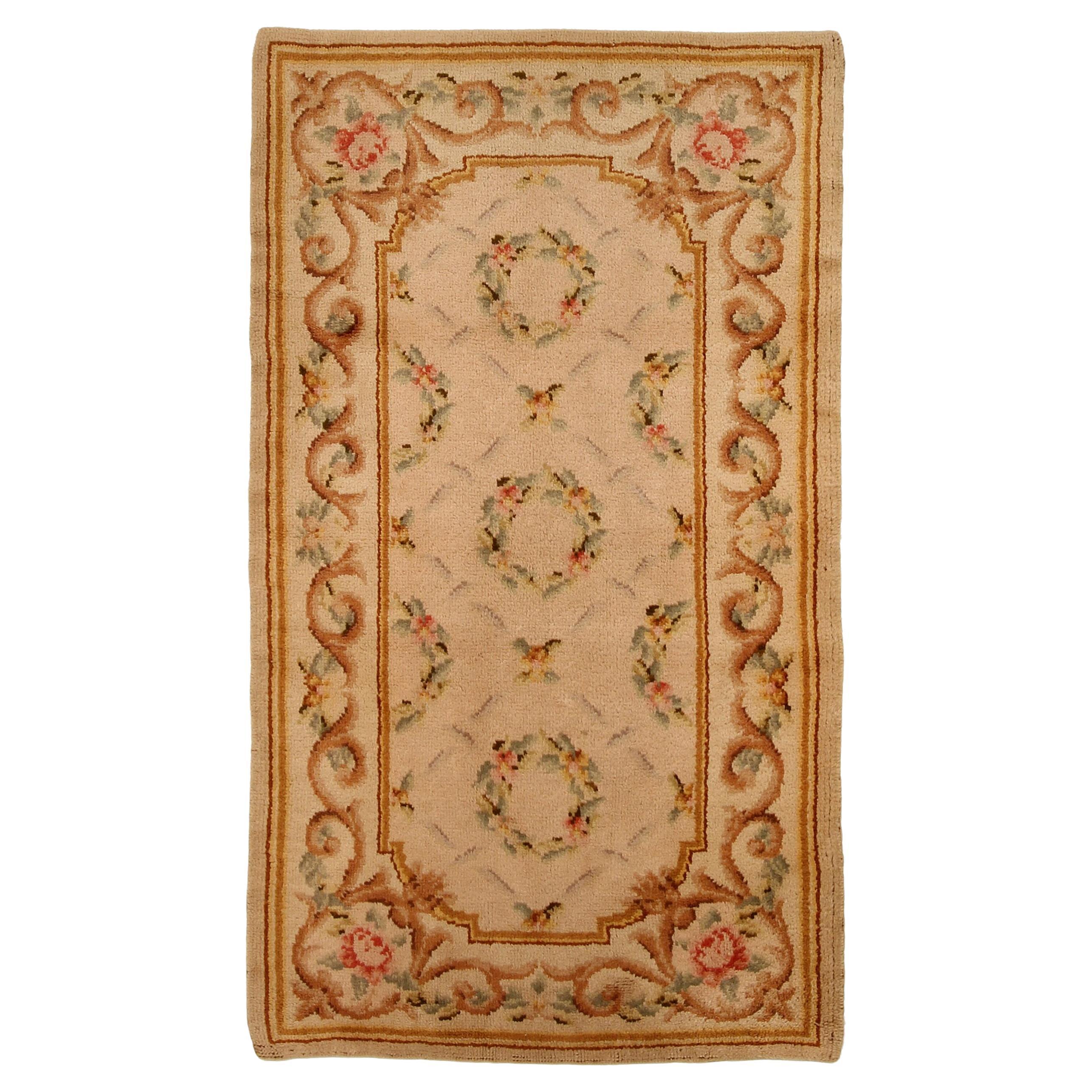 Tapis Antqiue de Savonnerie français ancien beige 1920