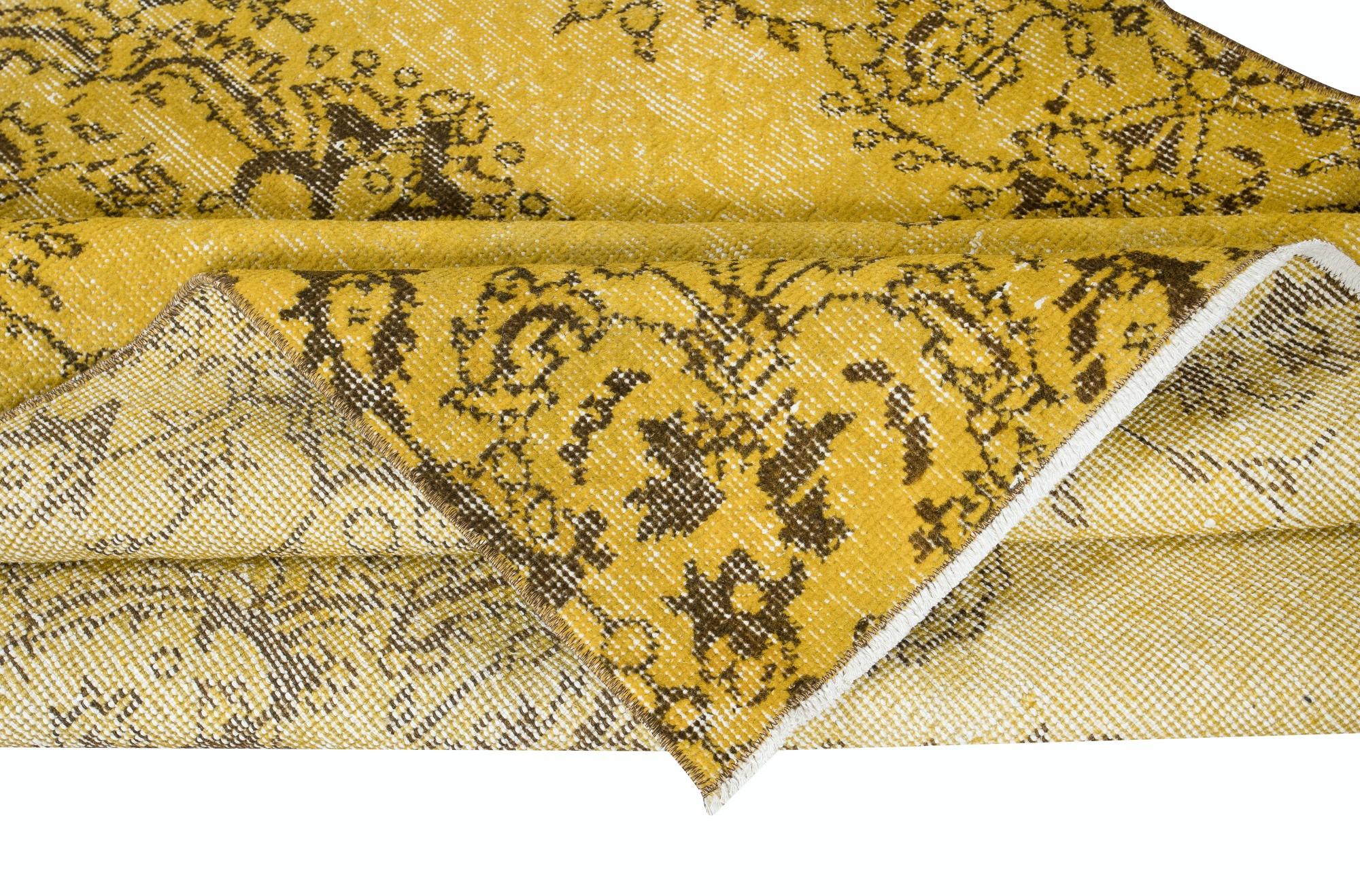 4x7 Ft Authentic Handmade Turkish Rug Over-Dyed in Gelb, Vintage Carpet (Türkisch) im Angebot