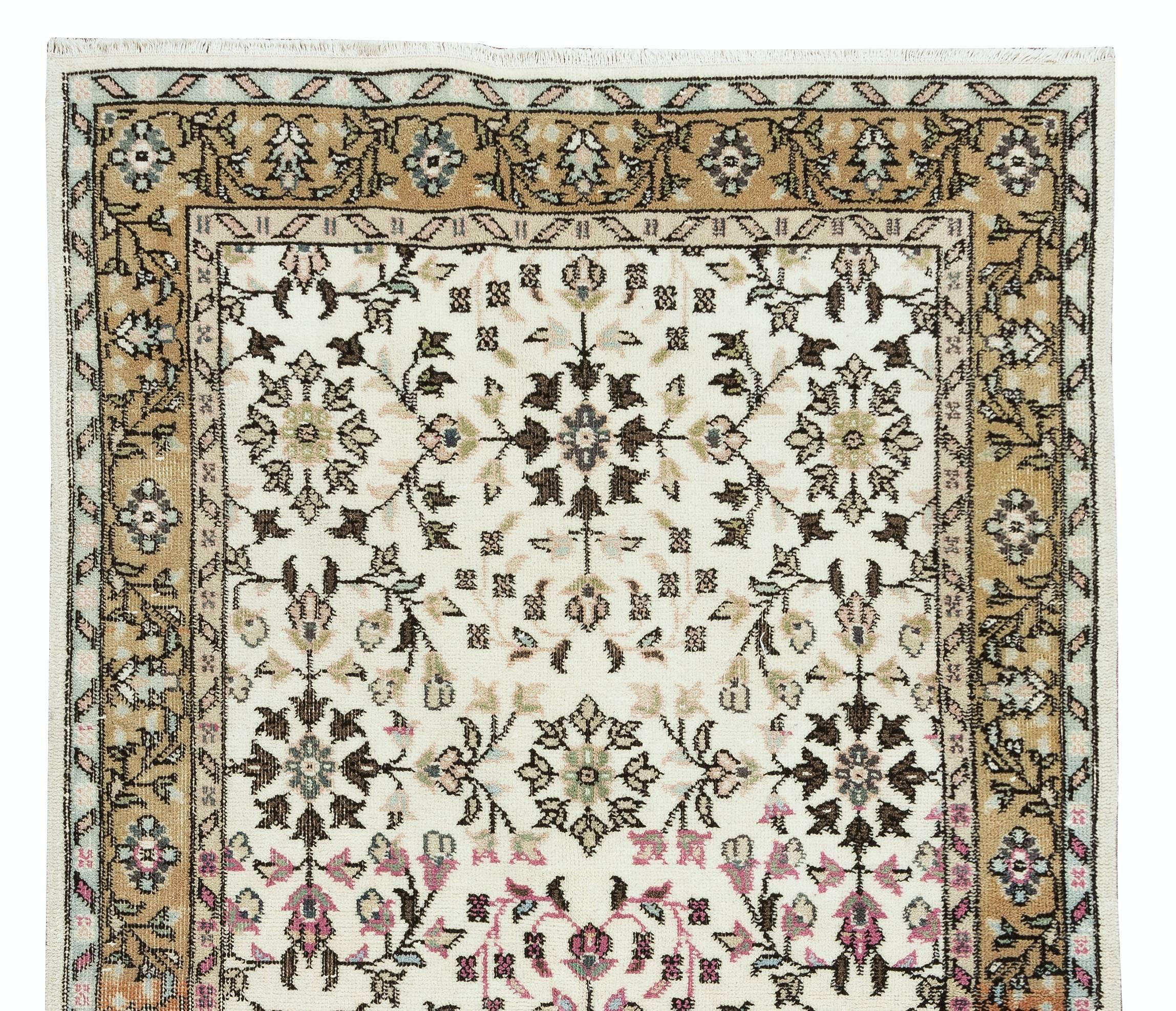 Turc 4x7 Ft Authentic Handmade Vintage Turkish Wool Accent Rug with Colorful Flowers en vente