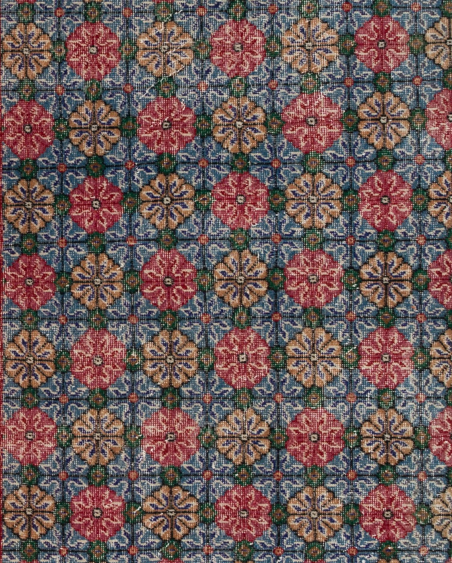 4x7 Ft authentischer handgeknüpfter türkischer Vintage-Teppich mit Blumenakzent in Rot und Blau (Türkisch) im Angebot