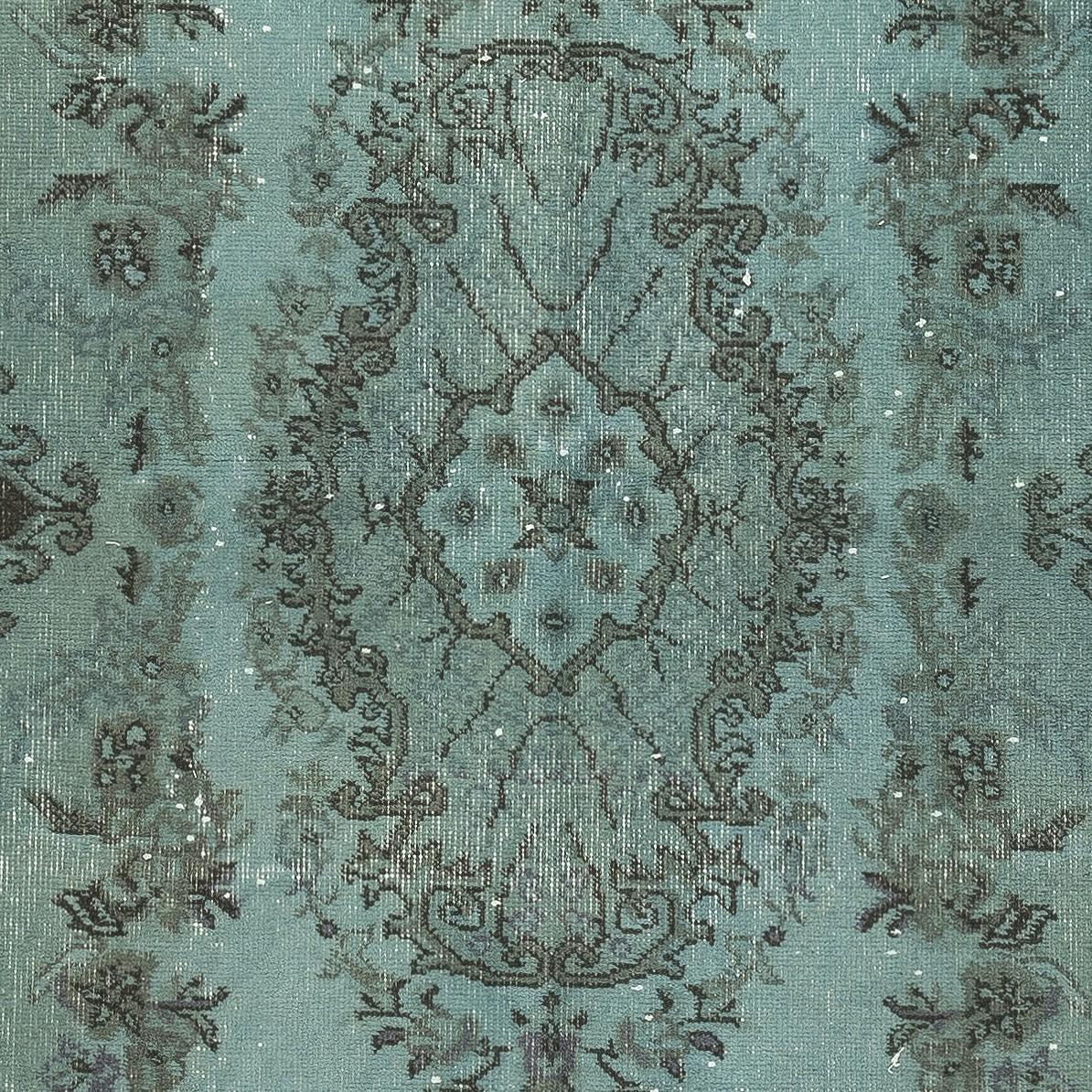 Noué à la main 4x7 Ft Contemporary Handmade Turkish Area Rug Over-Dyed in Blue. Revêtements de sol en vente