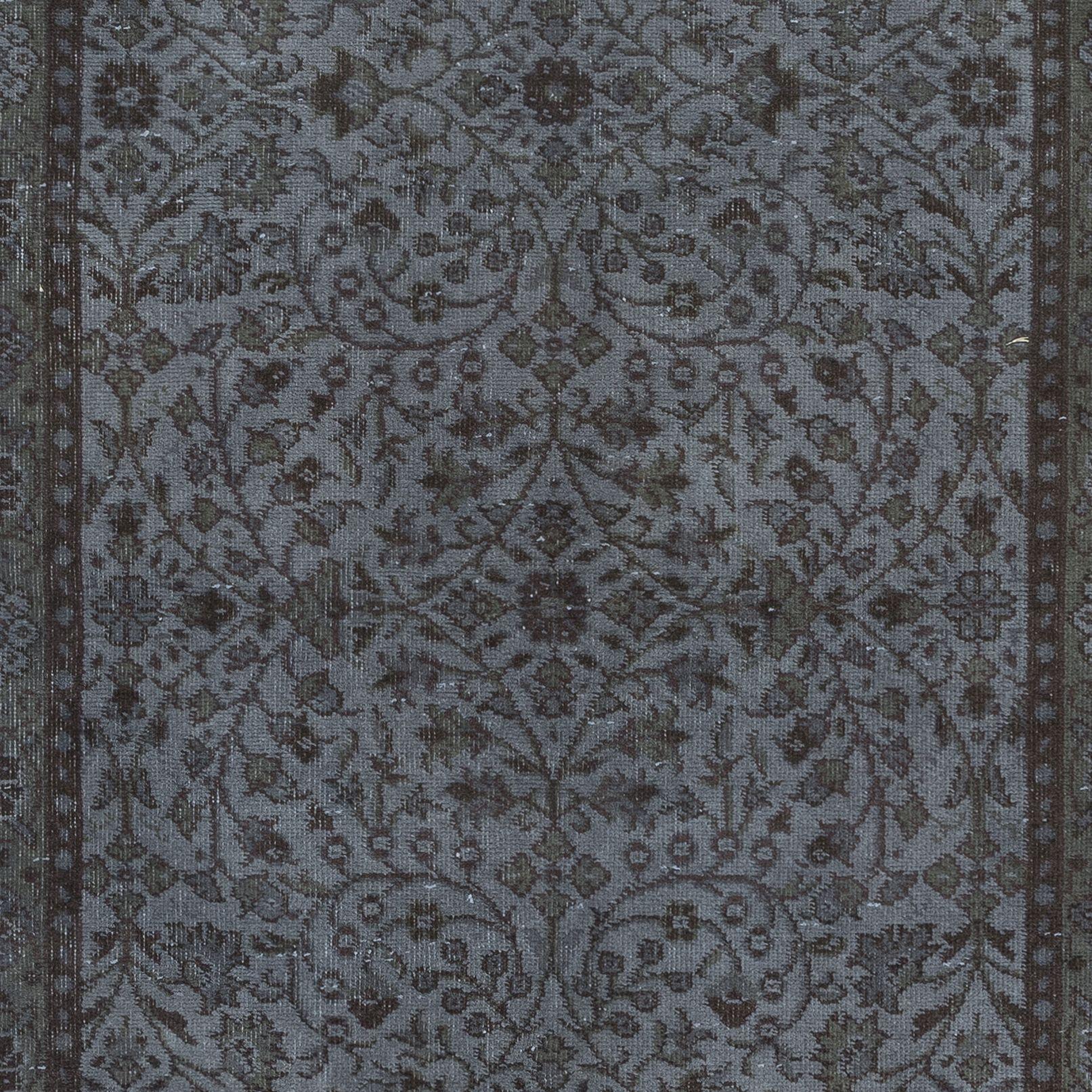4x7 Ft Dark Gray Modern Area Rug, Handwoven and Handknotted in Isparta, Turkey In Good Condition For Sale In Philadelphia, PA