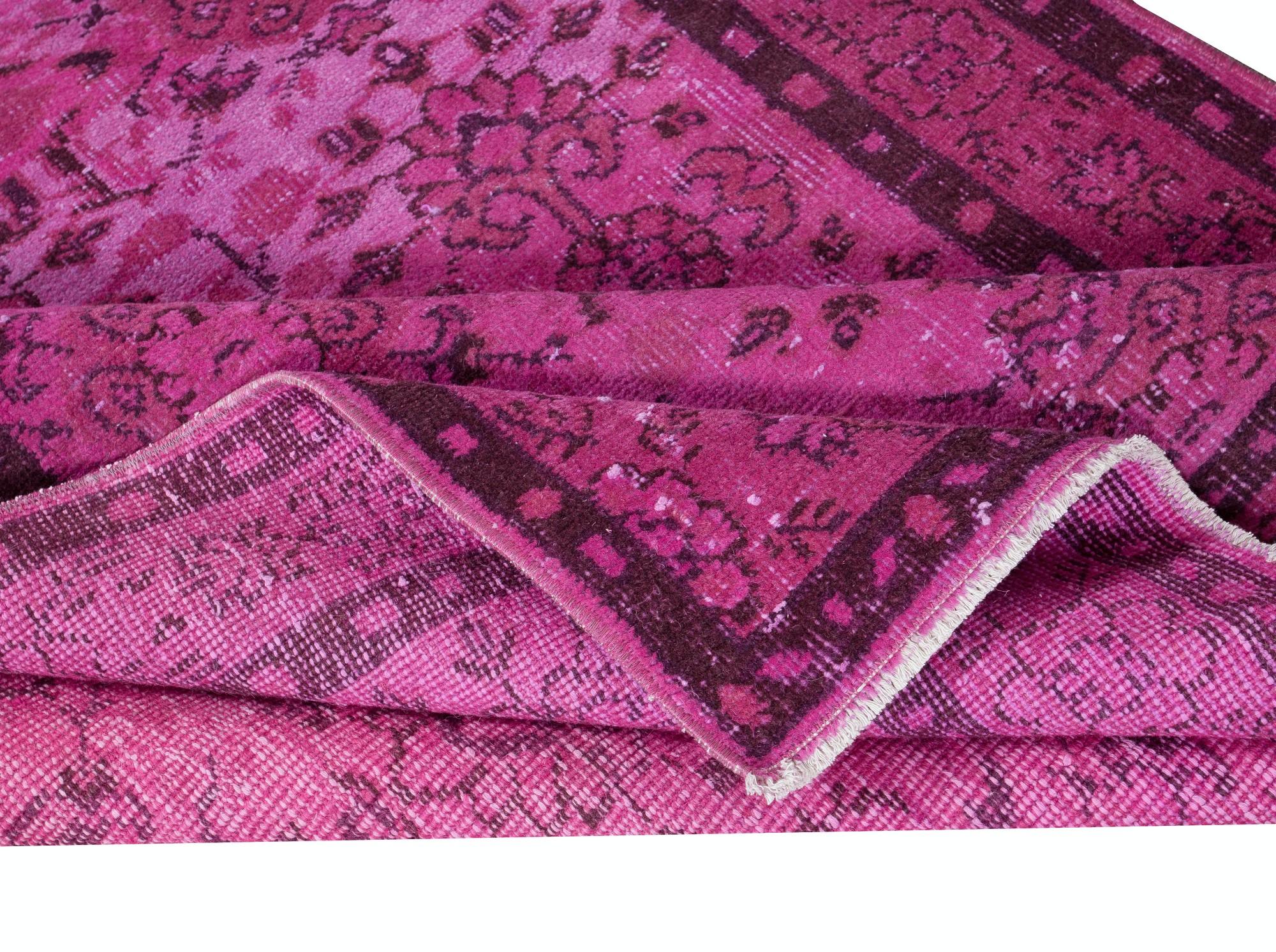 4x7 Ft Floral gemusterter rosa Teppich für moderne Inneneinrichtung, handgeknüpft in der Türkei (Türkisch) im Angebot