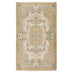 4 x 7 pieds Tapis de laine turc d'inspiration Aubusson du milieu du siècle, fait main, à motifs floraux