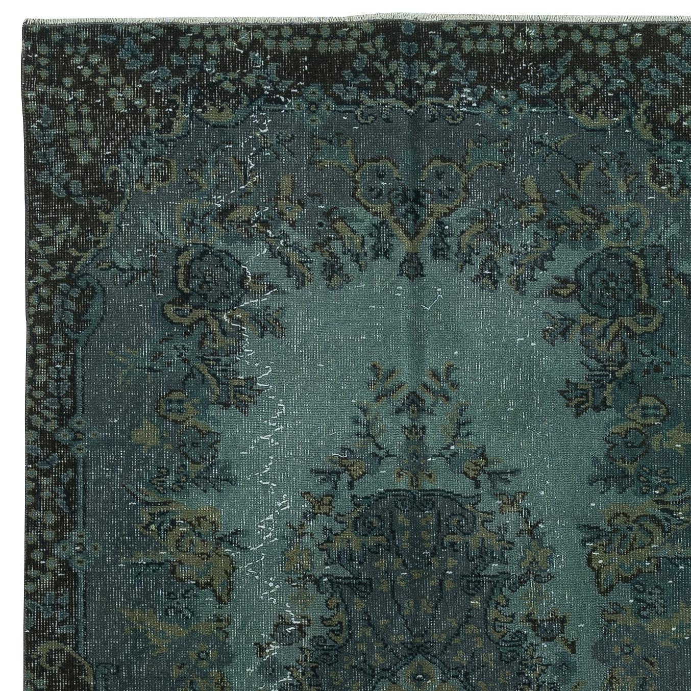4x7 Ft Moderner handgefertigter blauer, farbiger türkischer Wollteppich mit Medaillon-Design (Handgeknüpft) im Angebot