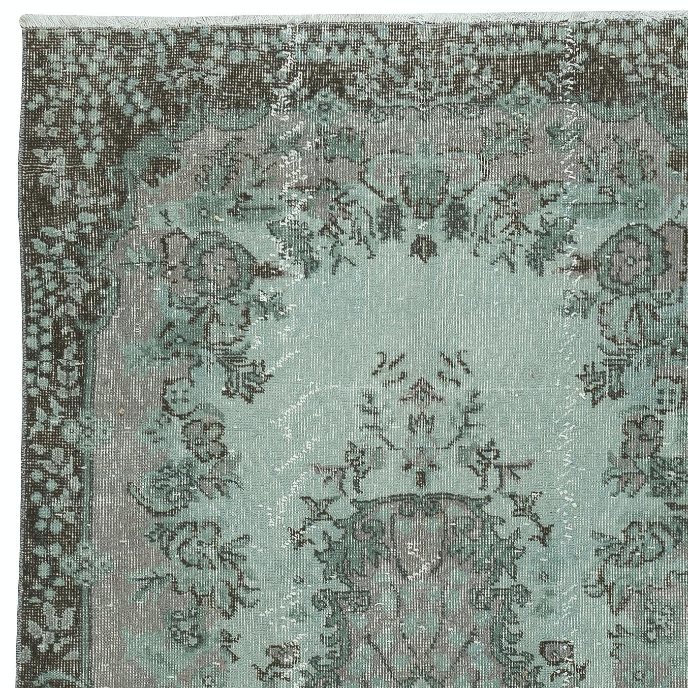 4x7 Ft Moderner handgefertigter blauer, farbiger türkischer Wollteppich mit Medaillon-Design (Handgeknüpft) im Angebot