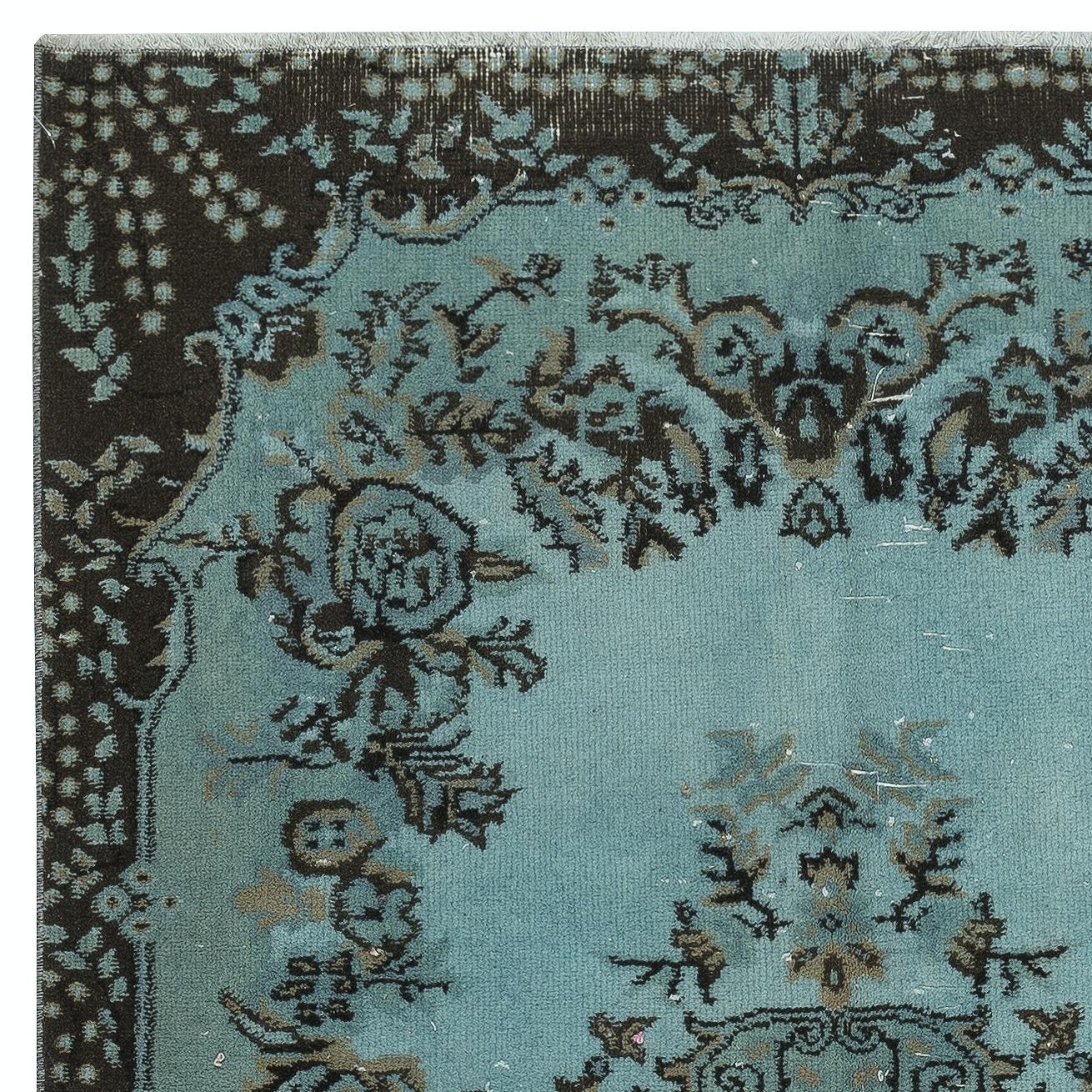 4x7 Ft Moderner handgefertigter blauer, farbiger türkischer Wollteppich mit Medaillon-Design (Handgeknüpft) im Angebot