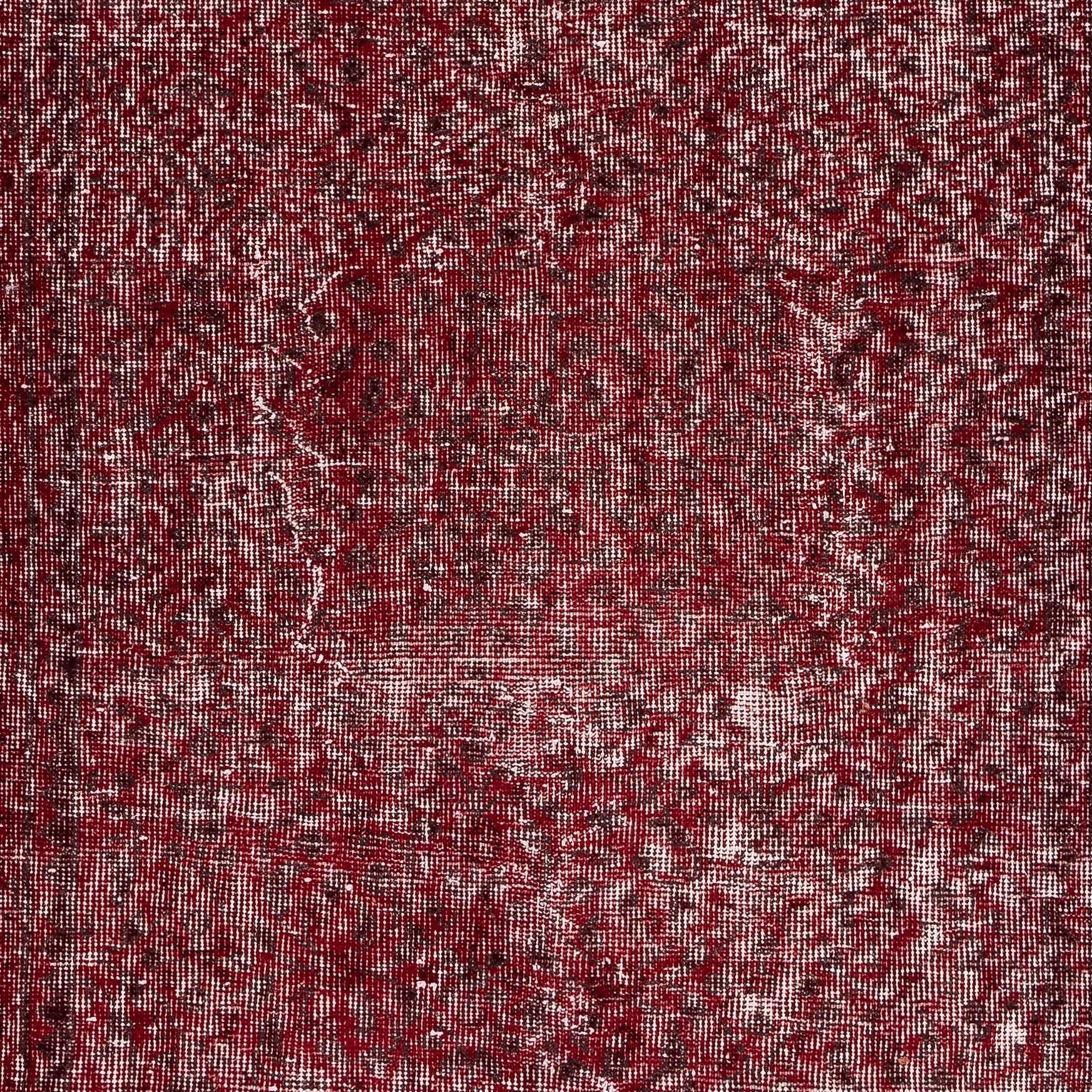 4x7 Ft Moderner massiver Burgunderroter Teppich mit rotem Akzent, handgefertigter türkischer kleiner Teppich im Zustand „Gut“ im Angebot in Spring Valley, NY