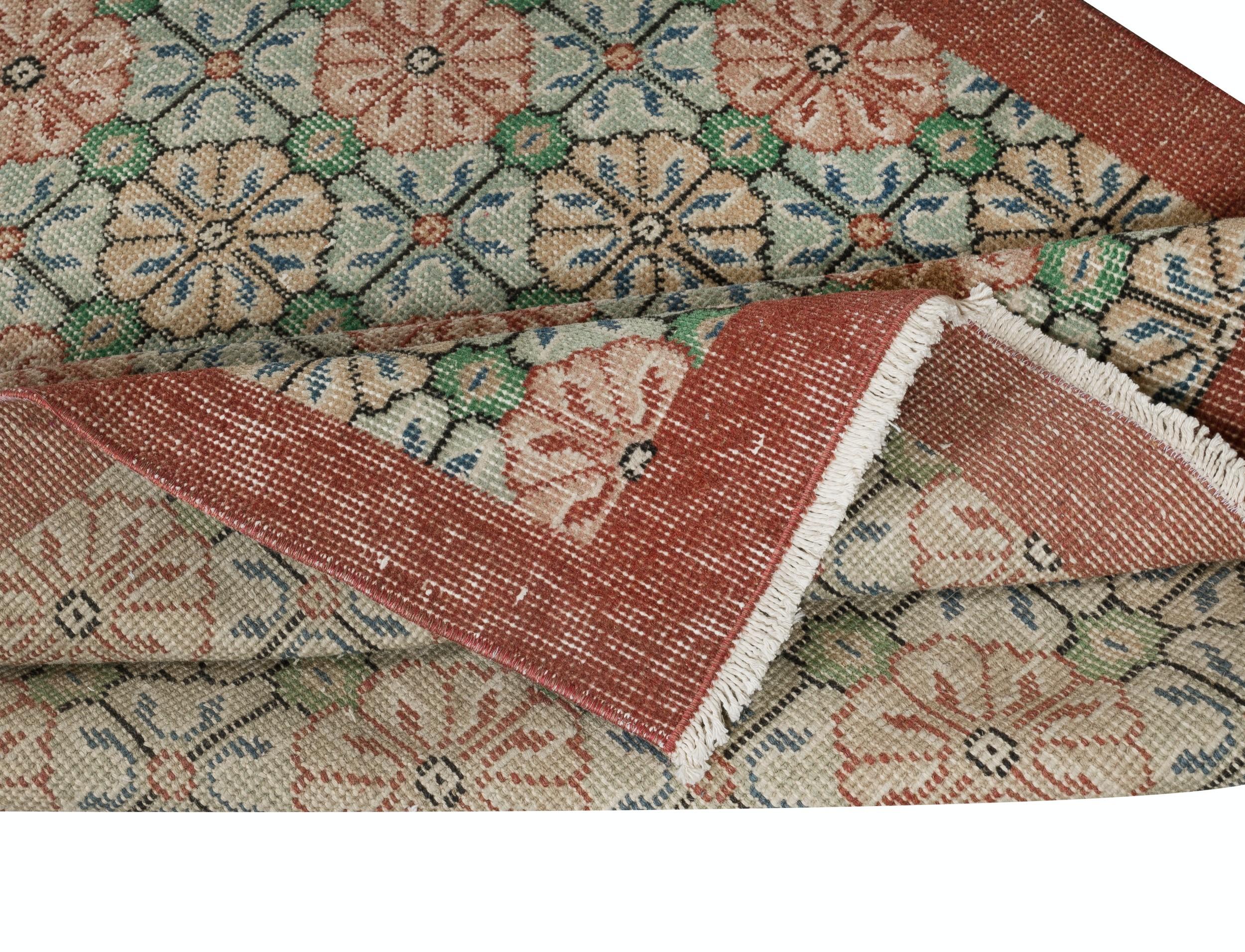 Rustico Tappeto d'accento turco vintage fatto a mano con design floreale, 4x7 Ft, unico nel suo genere in vendita