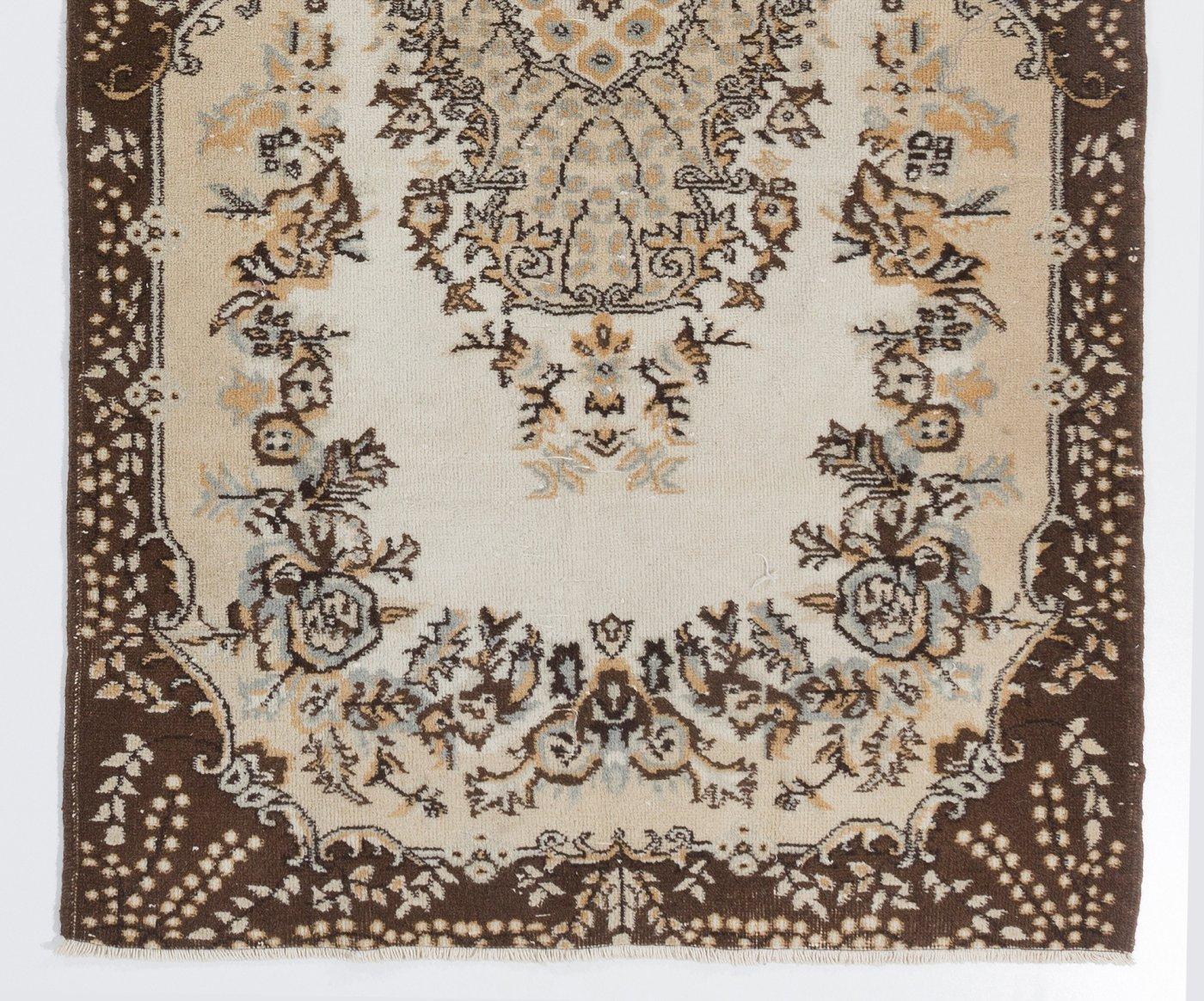 Oushak 4x7 ft Hand-Knotted Vintage Turkish Accent Rug with Floral Medallion Design For Sale