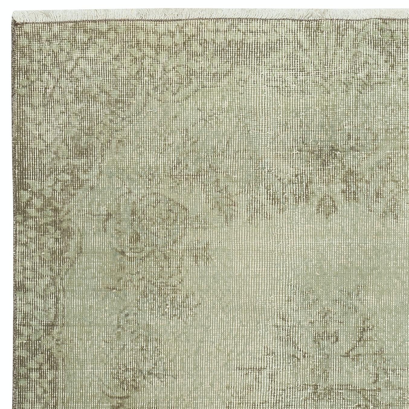 Alfombra turca vintage de 4 x 7 pies teñida en verde suave 4 Interiores modernos Turco en venta