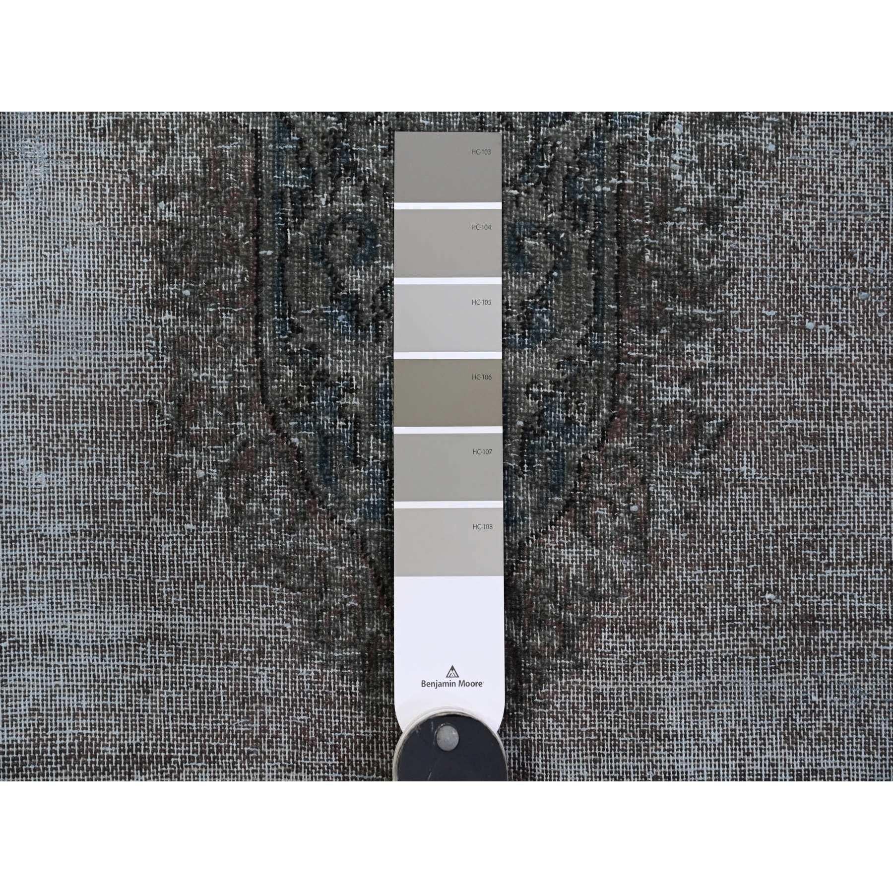 Médiéval 4'x7' Gris Faded Design Worn Laine Noué à la main Nettoyer Vintage Persan Knots Rug Kerman en vente