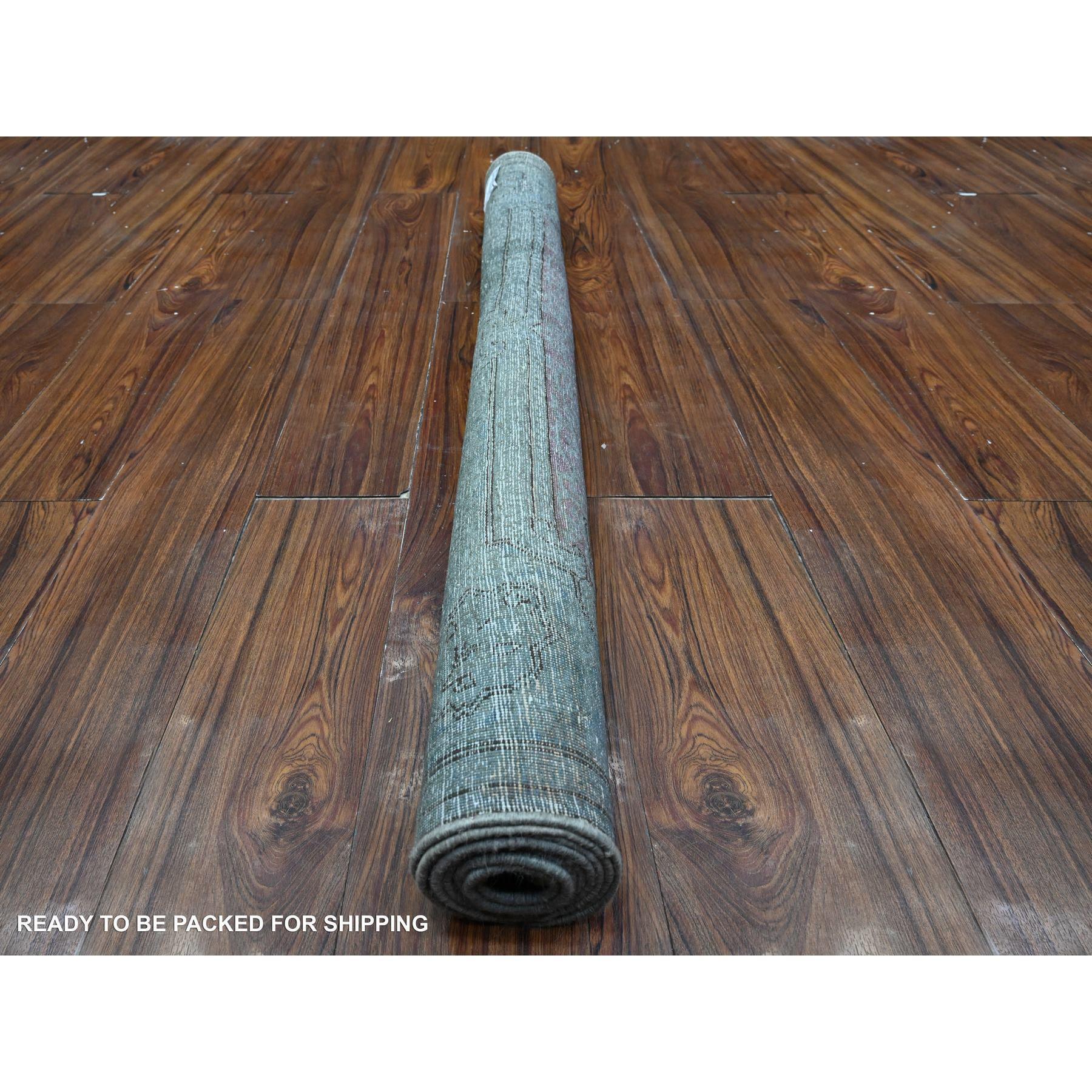 Perse 4'x7' Gris Faded Design Worn Laine Noué à la main Nettoyer Vintage Persan Knots Rug Kerman en vente