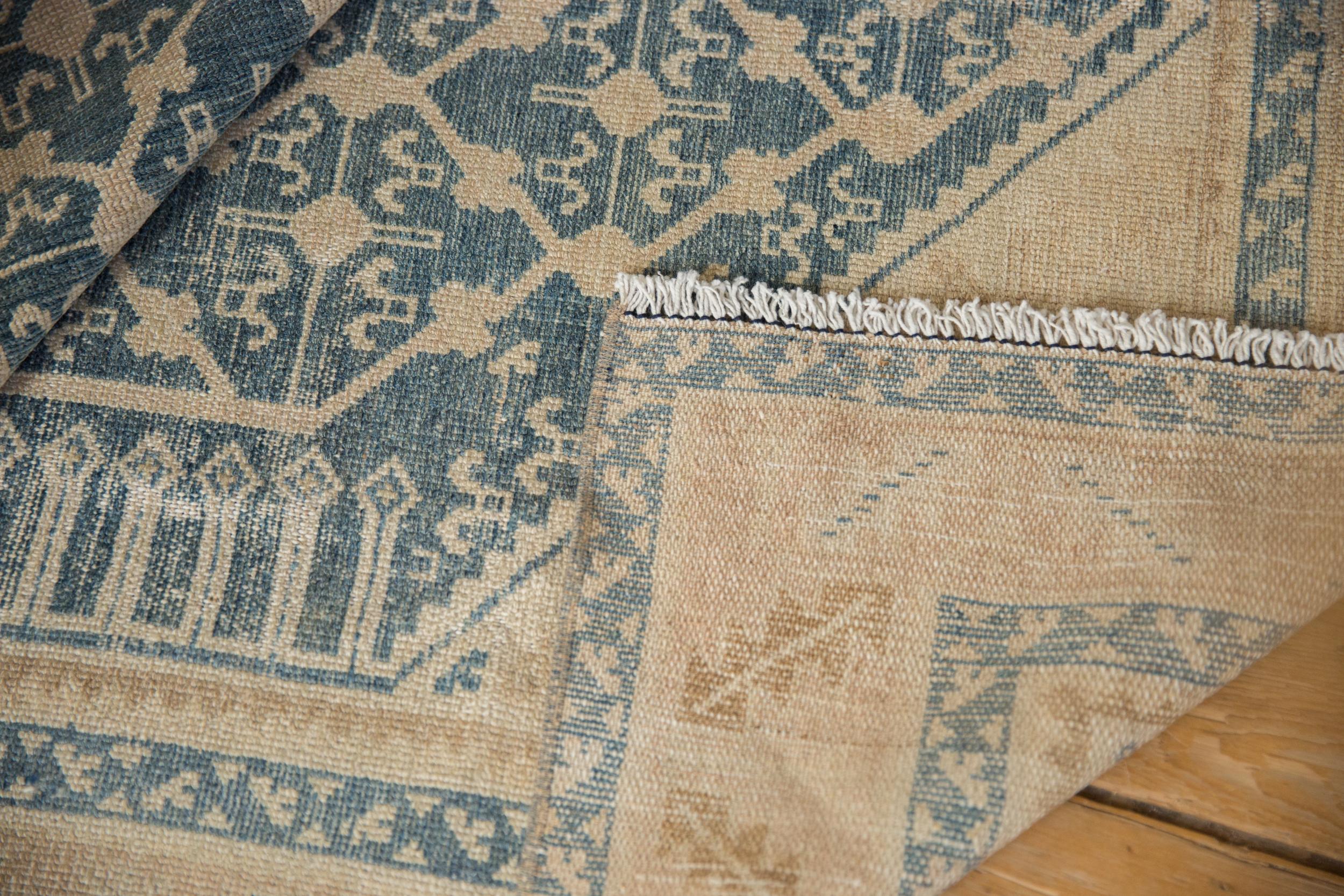 Distressed Malayer-Teppich im Vintage-Stil im Angebot 1